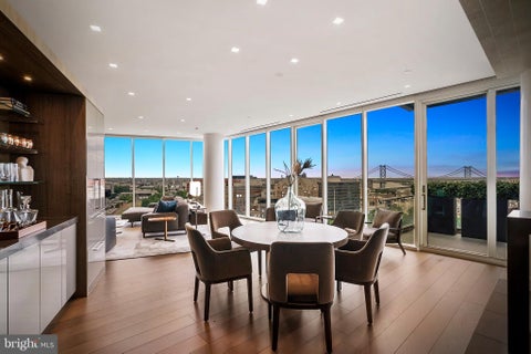 Condo For Sale - 500 Walnut Street #1500<br/> PHILADELPHIA, PA 19106