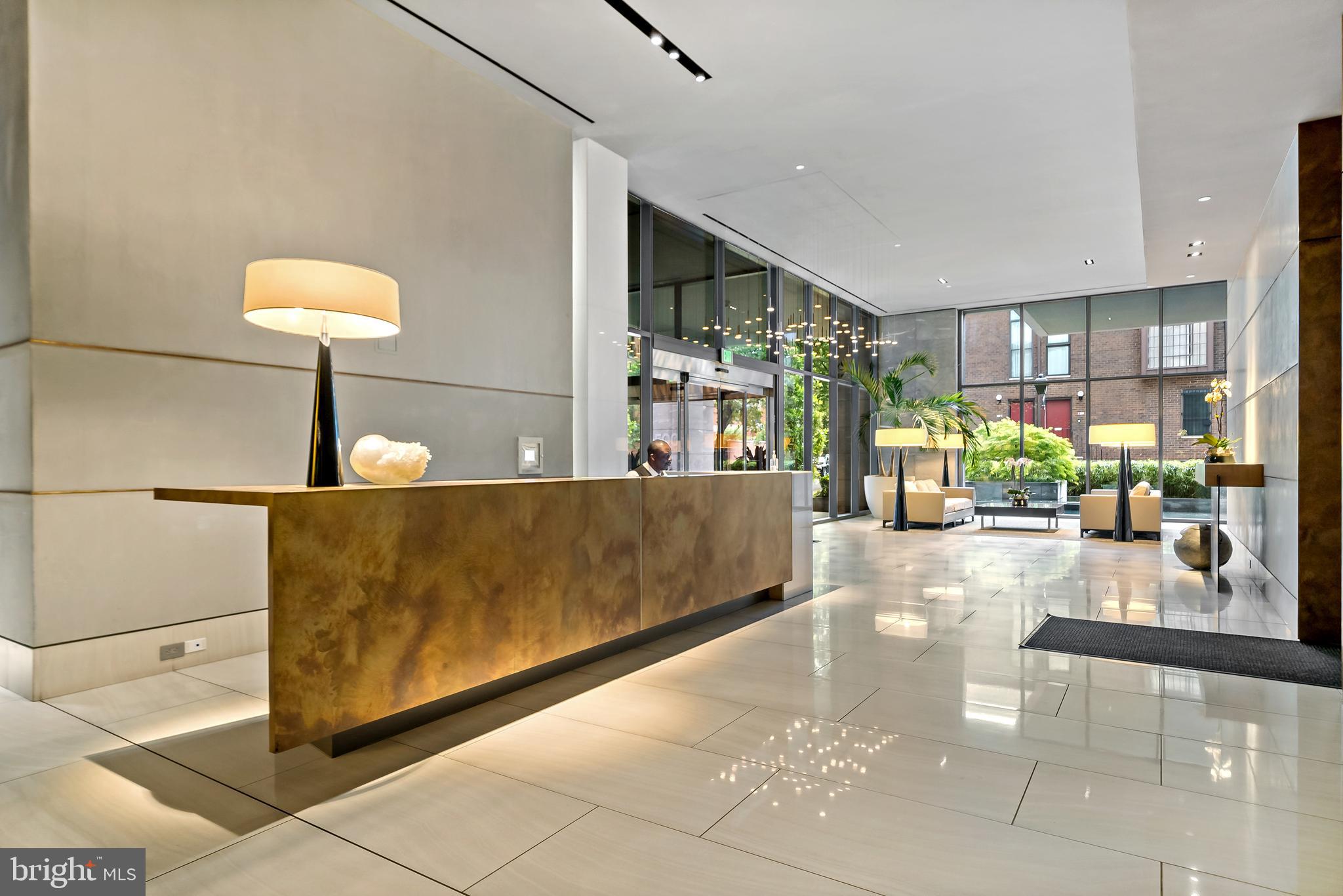 SOCIETY HILL - Residential