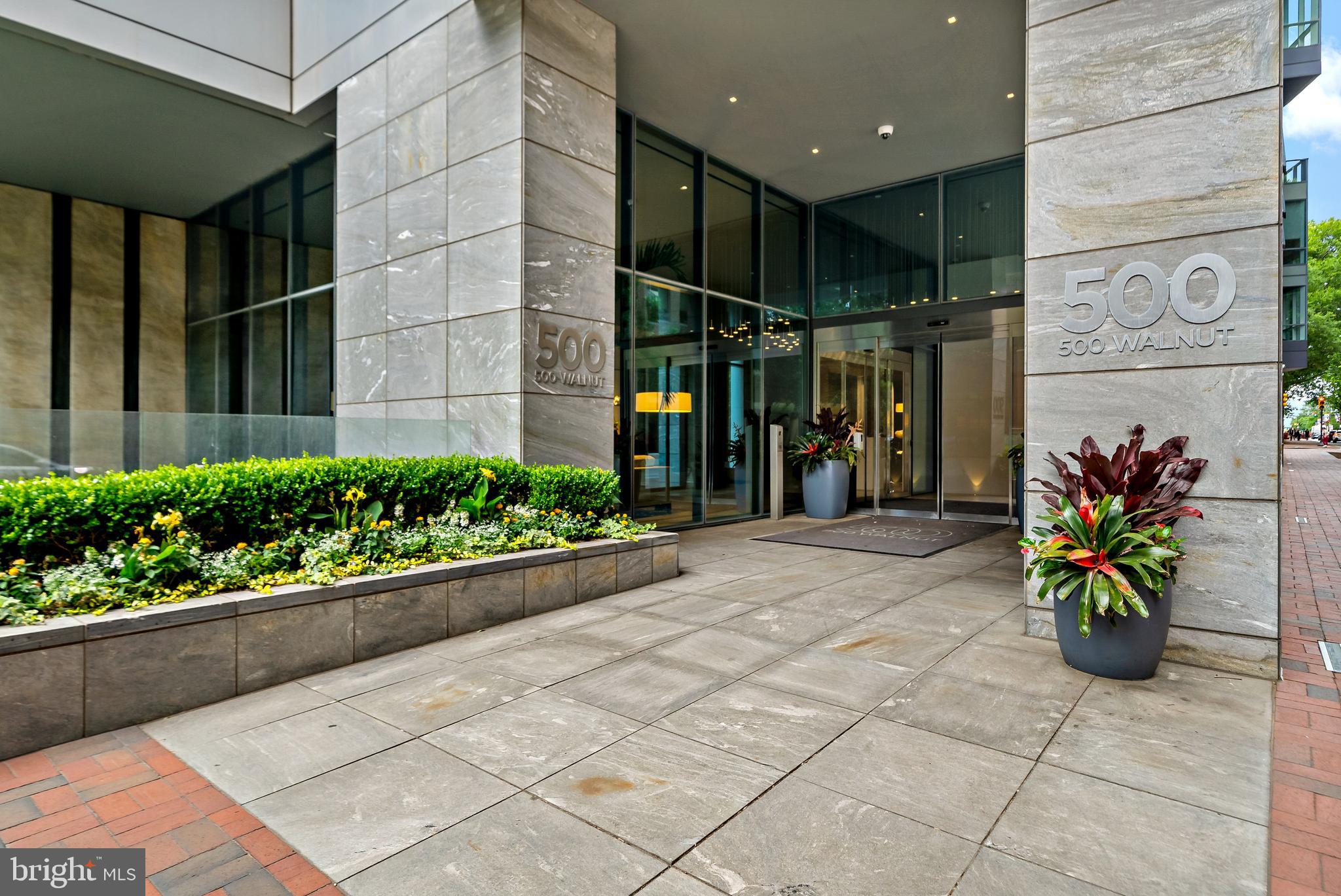 SOCIETY HILL - Residential