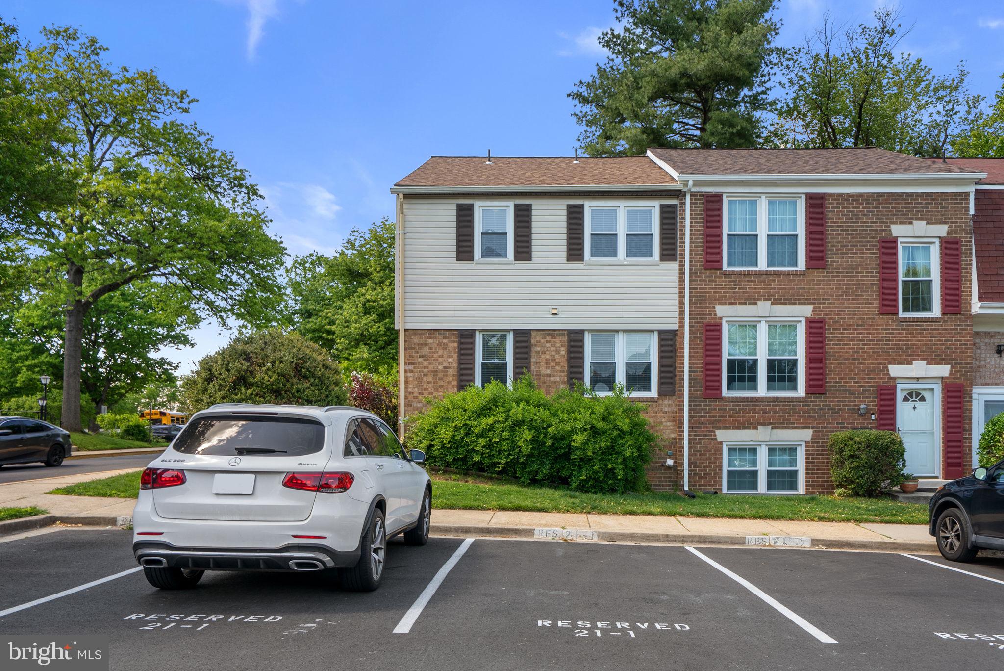 SHADY GROVE VILLAGE - Residential