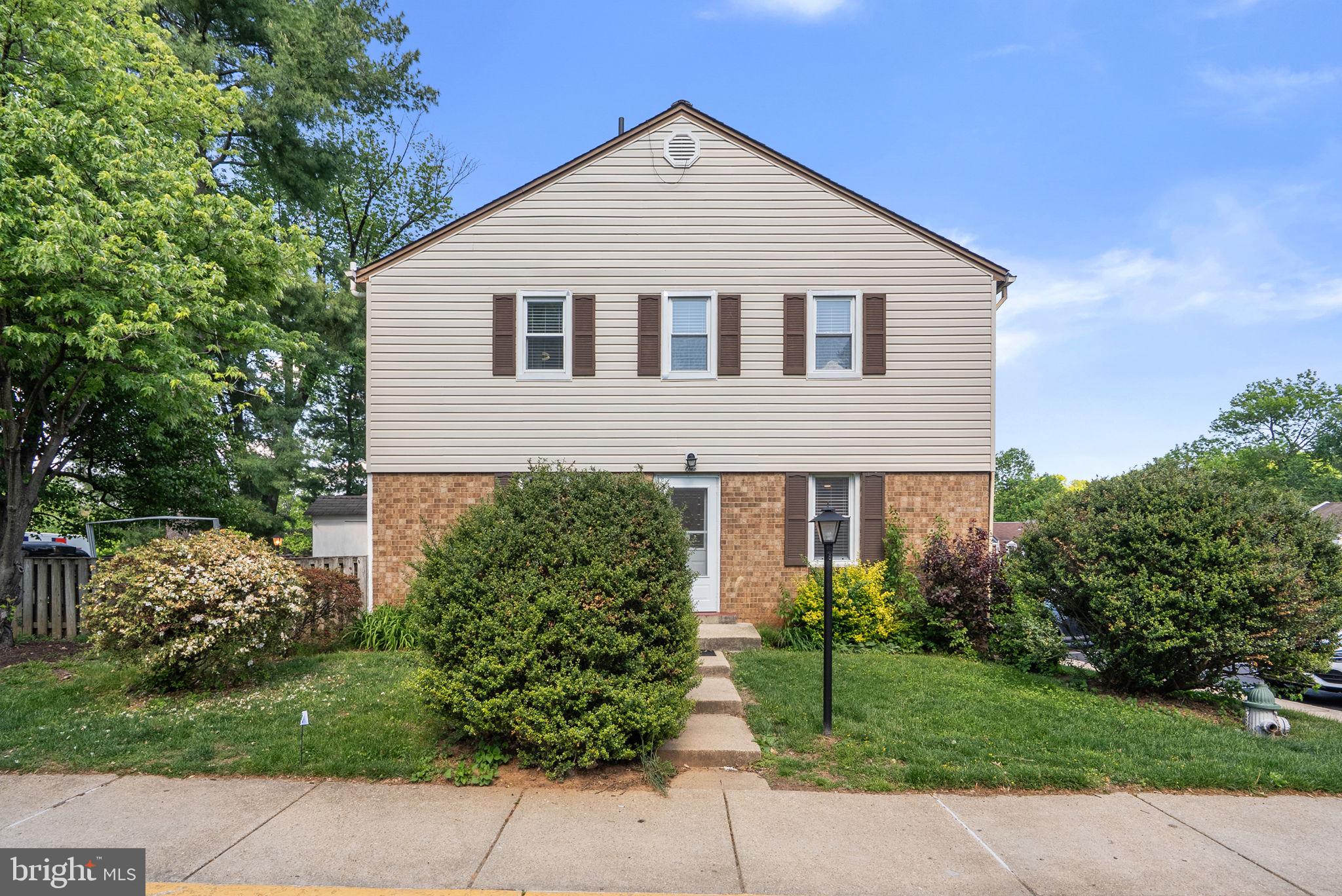 SHADY GROVE VILLAGE - Residential