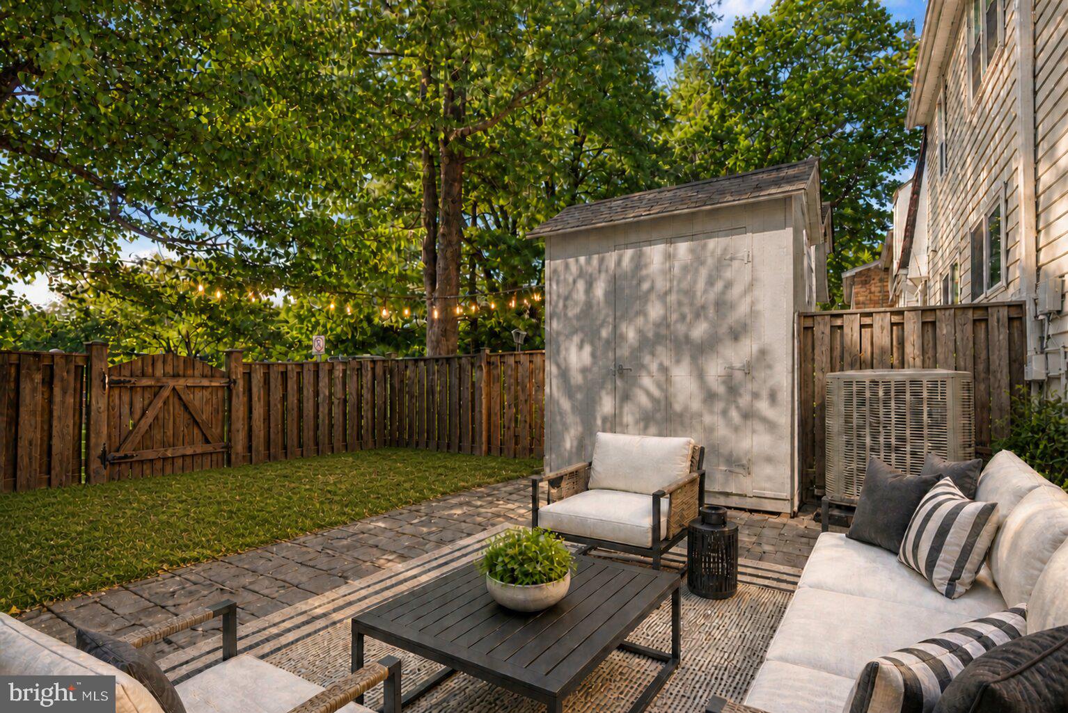 SHADY GROVE VILLAGE - Residential