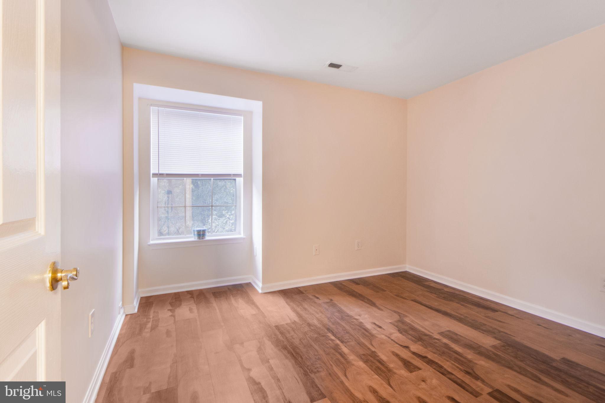 WATERFORD LANDING - Residential Lease