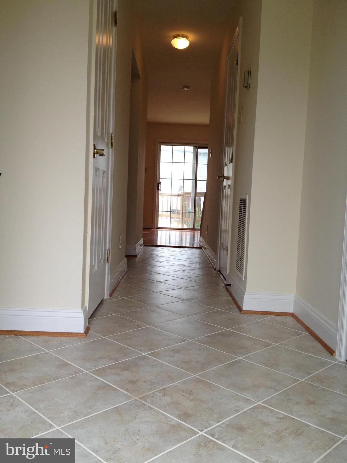 LAKEVIEW - Residential Lease