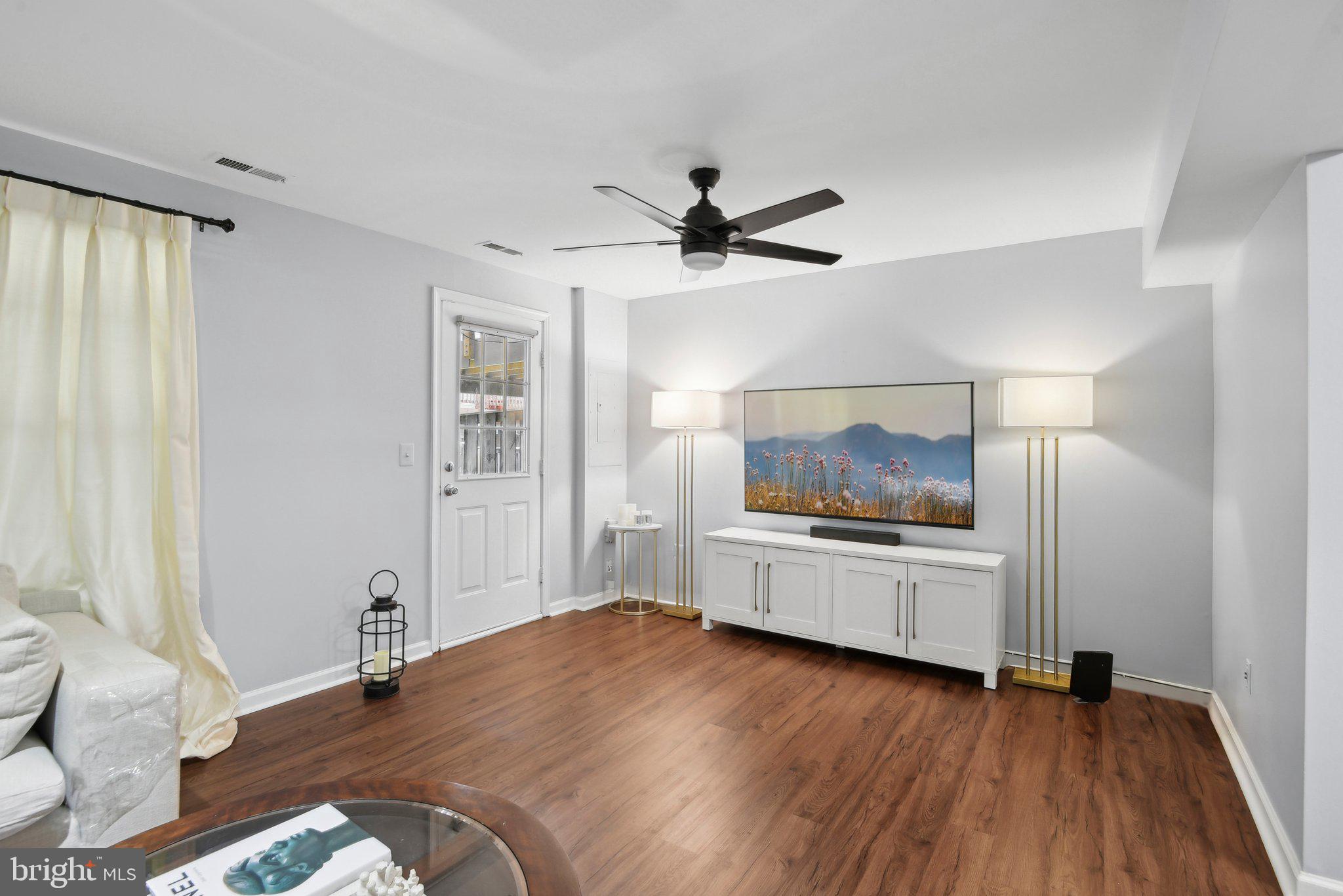 SULLY STATION II - Residential