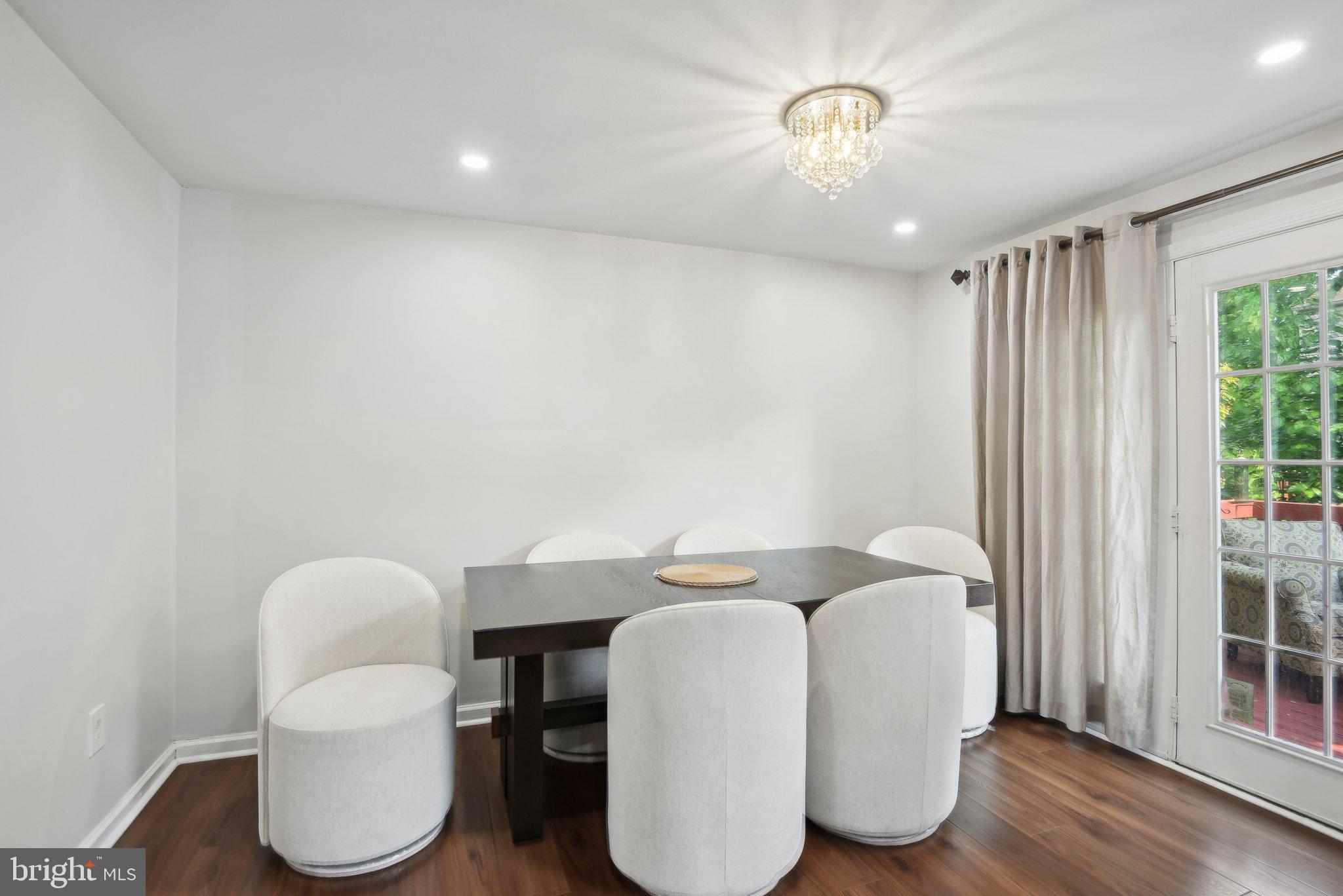 SULLY STATION II - Residential