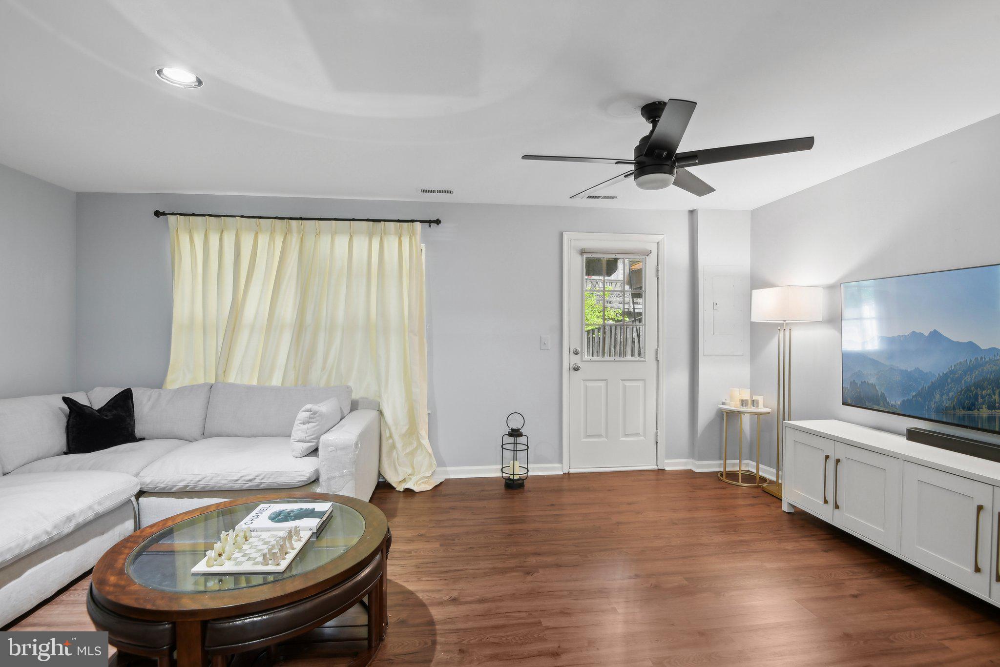 SULLY STATION II - Residential