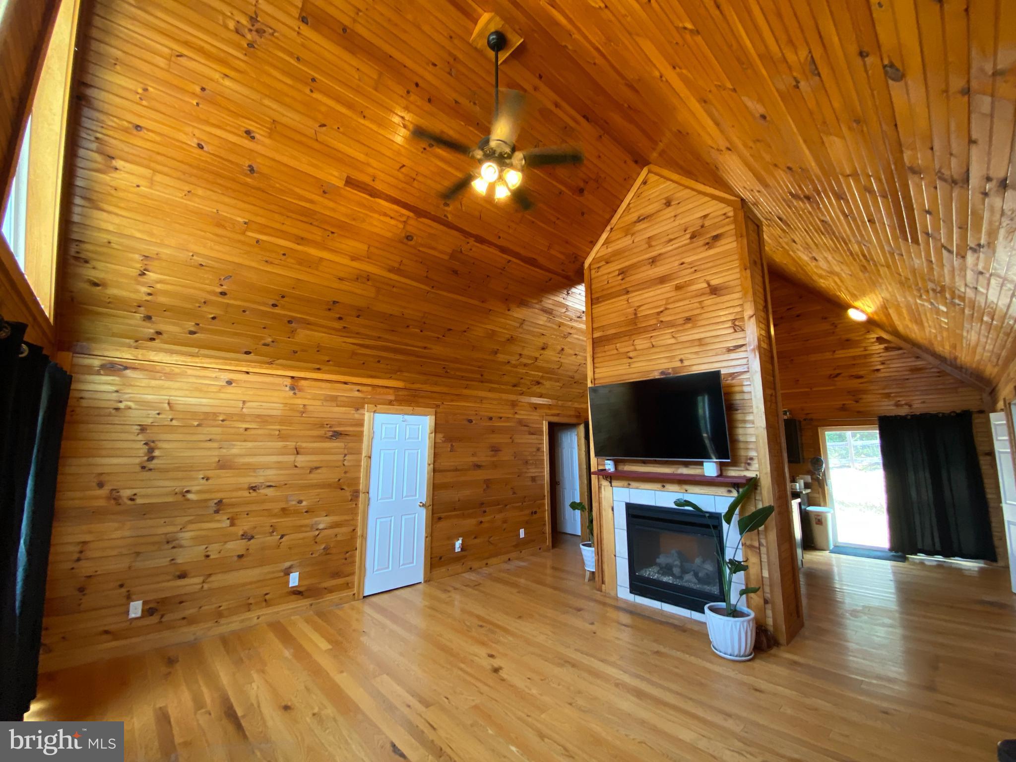 DEHAVEN'S COVE - Residential