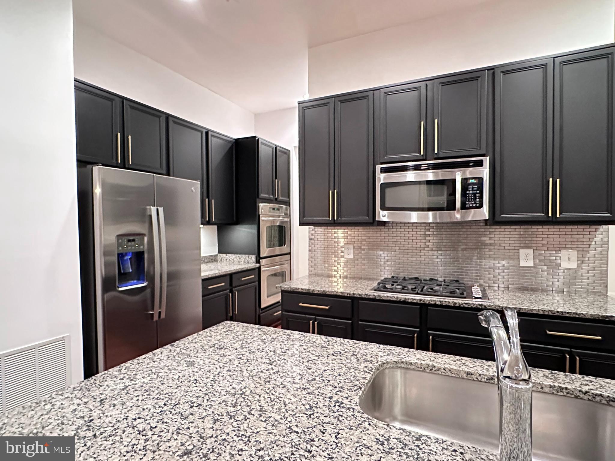 EMERSON - Residential Lease