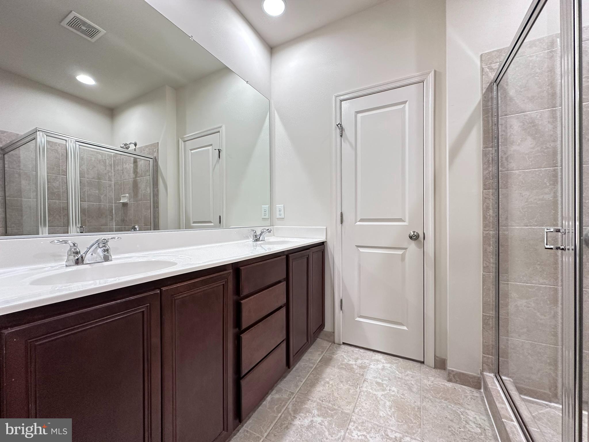 EMERSON - Residential Lease