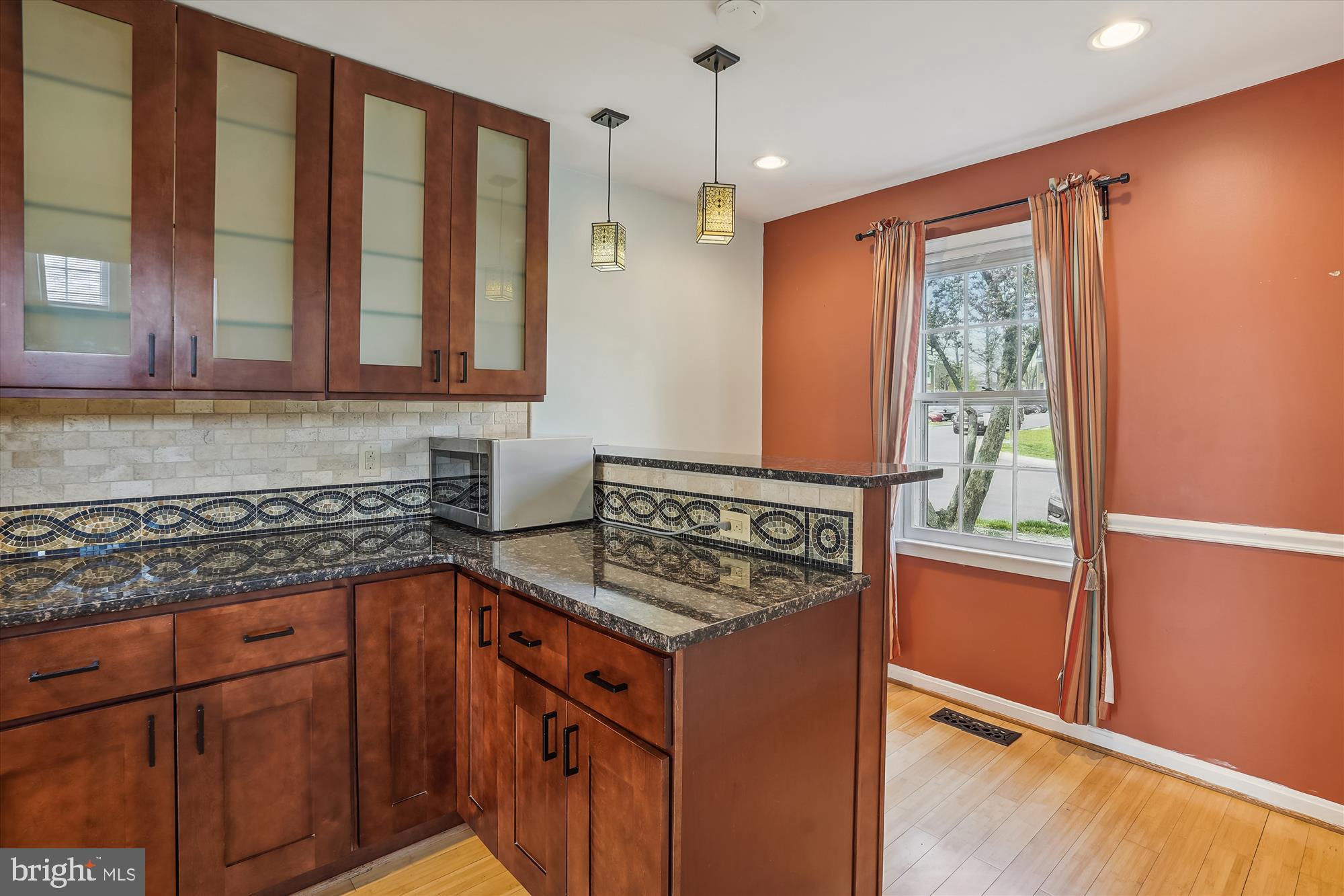 LAKE RIDGE - Residential