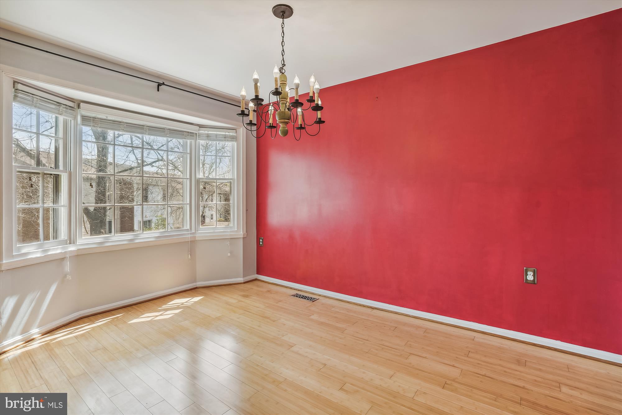 LAKE RIDGE - Residential