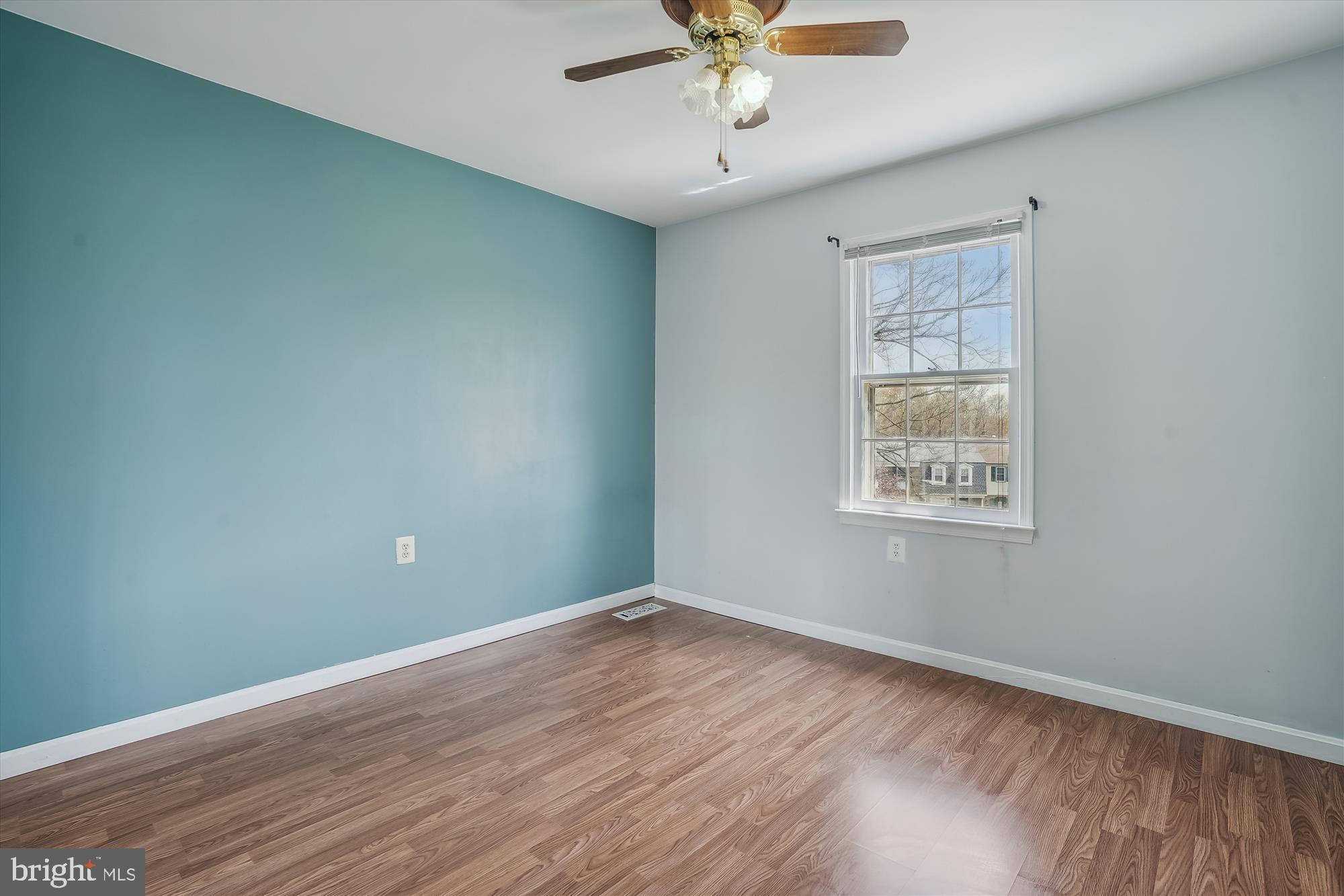 LAKE RIDGE - Residential