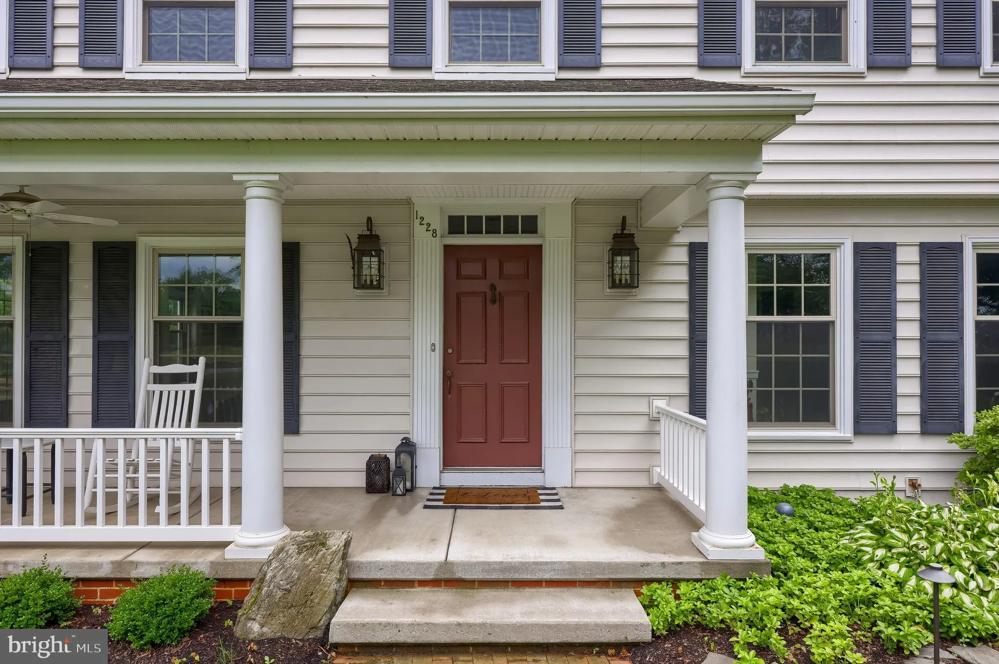 Lancaster, Pennsylvania 17601, United States, 4 Bedrooms Bedrooms, ,3 BathroomsBathrooms,Residential,Pending,157208