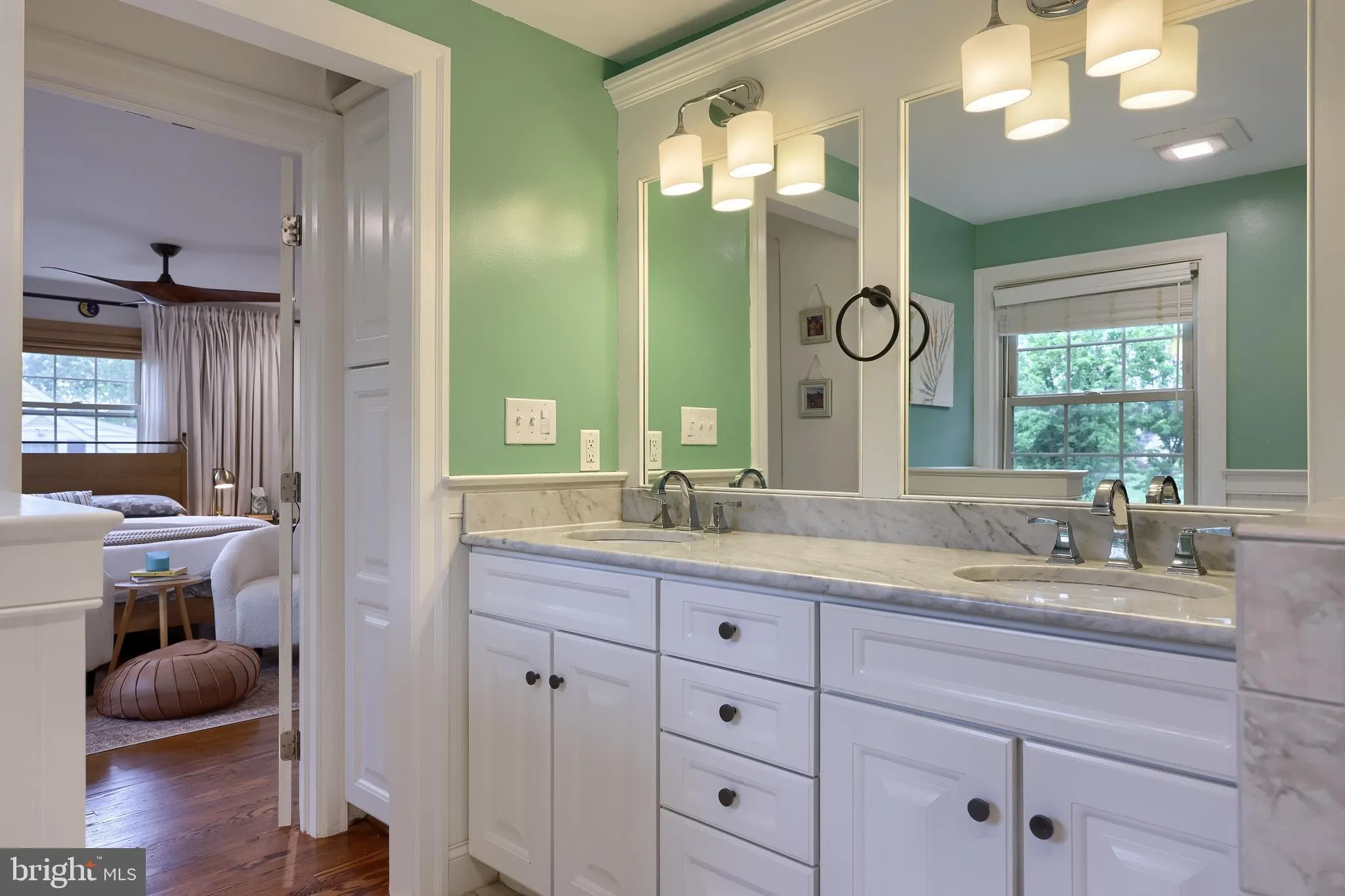 Lancaster, Pennsylvania 17601, United States, 4 Bedrooms Bedrooms, ,3 BathroomsBathrooms,Residential,Pending,157208