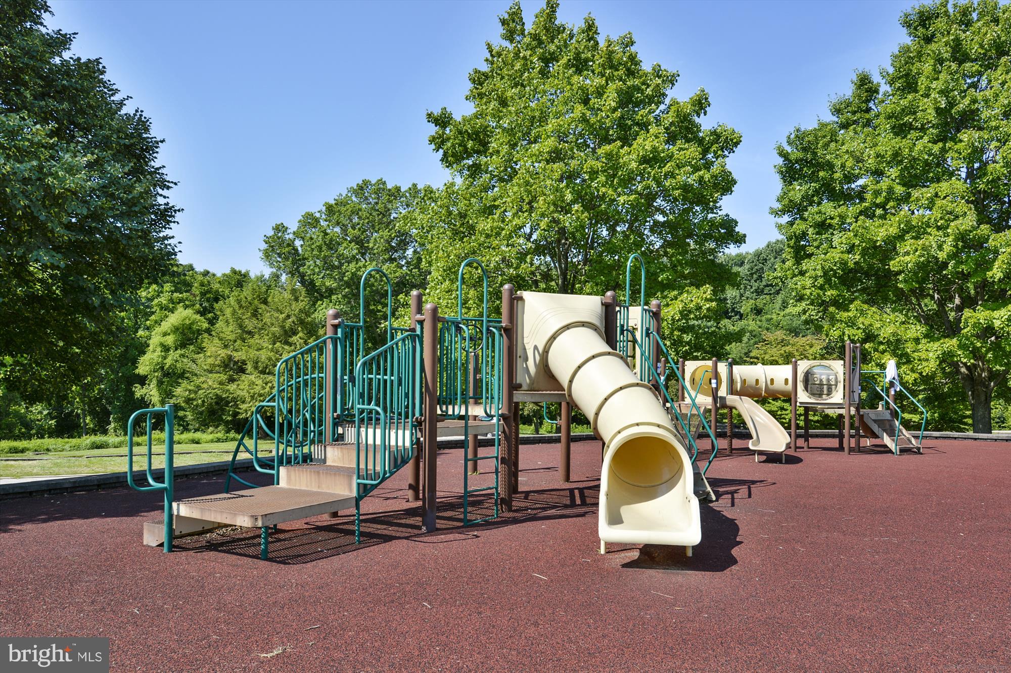 WESTMOUNT - Residential