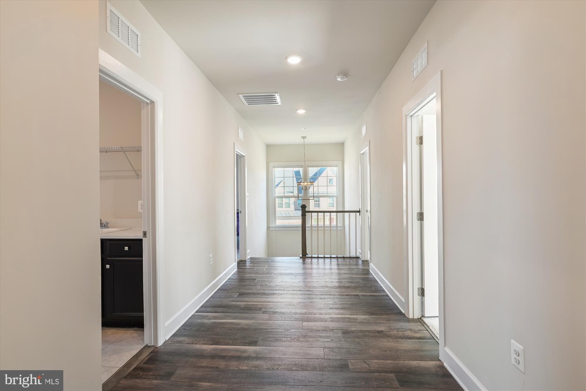 WESTMOUNT - Residential