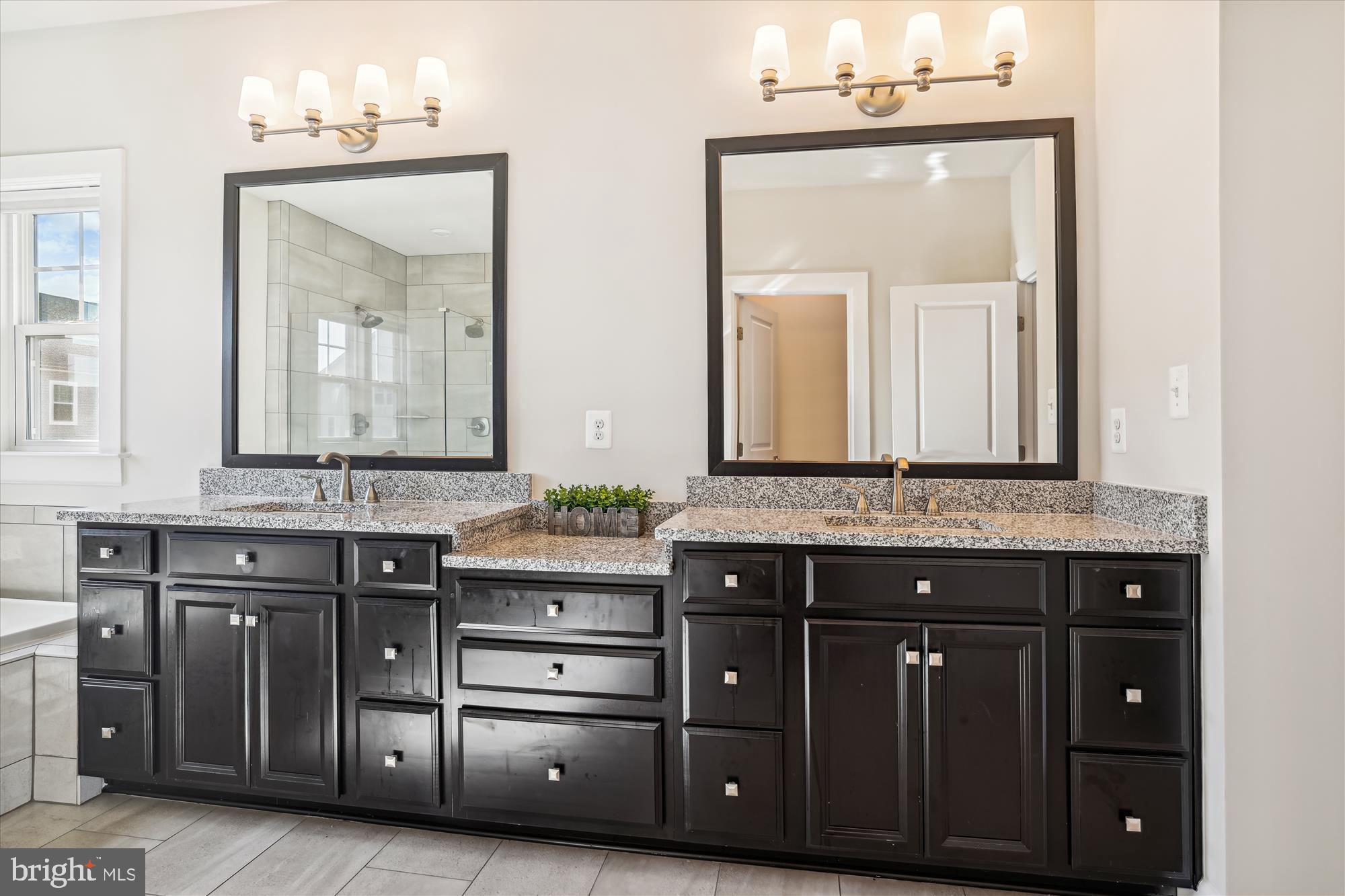 WESTMOUNT - Residential