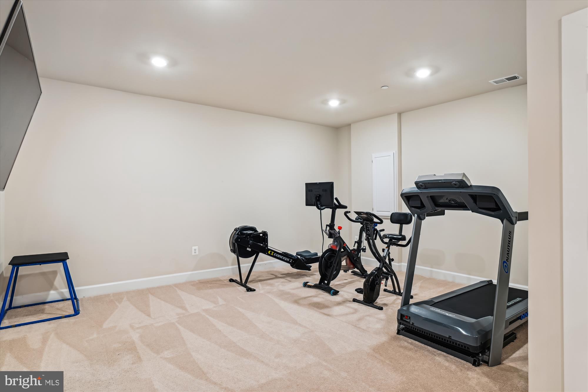 WESTMOUNT - Residential