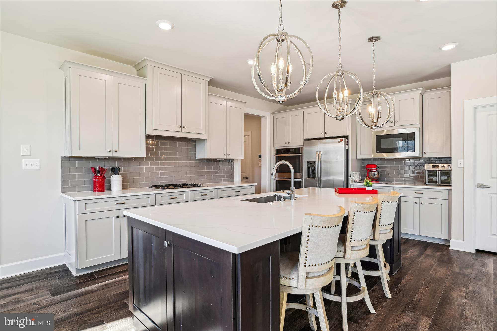 WESTMOUNT - Residential