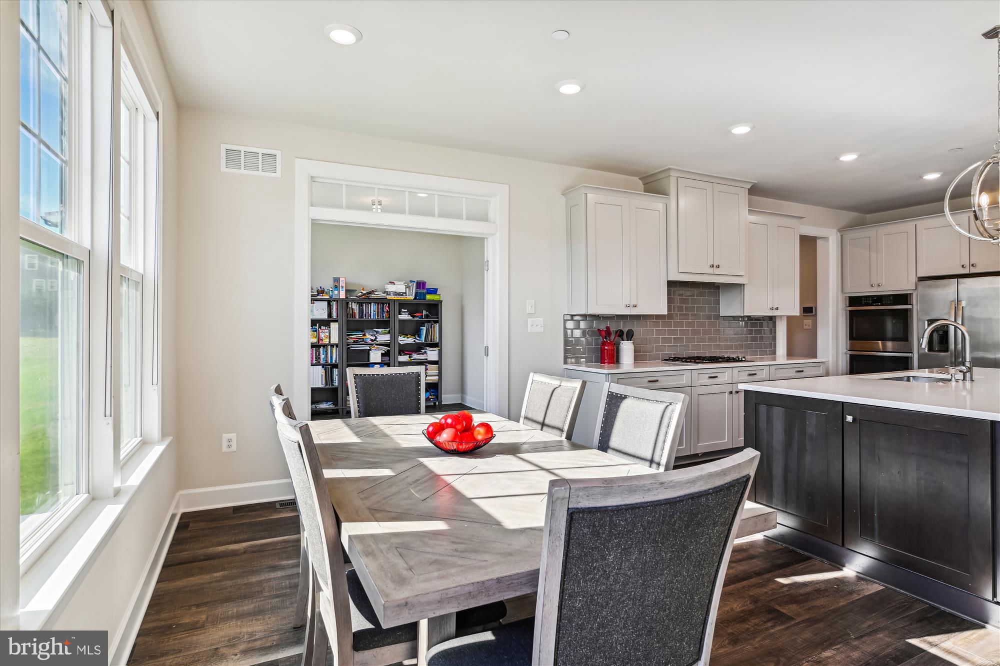 WESTMOUNT - Residential