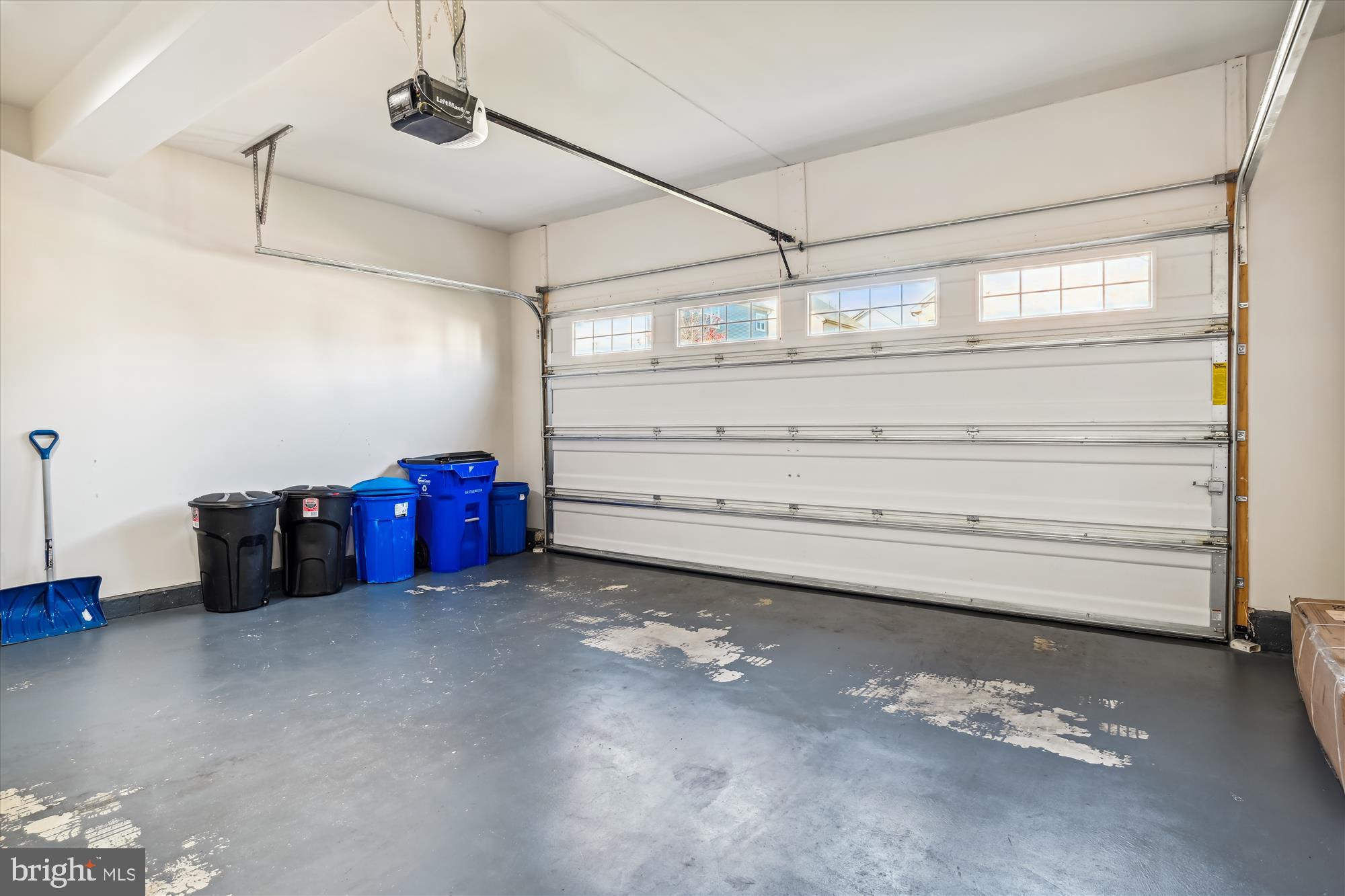 WESTMOUNT - Residential