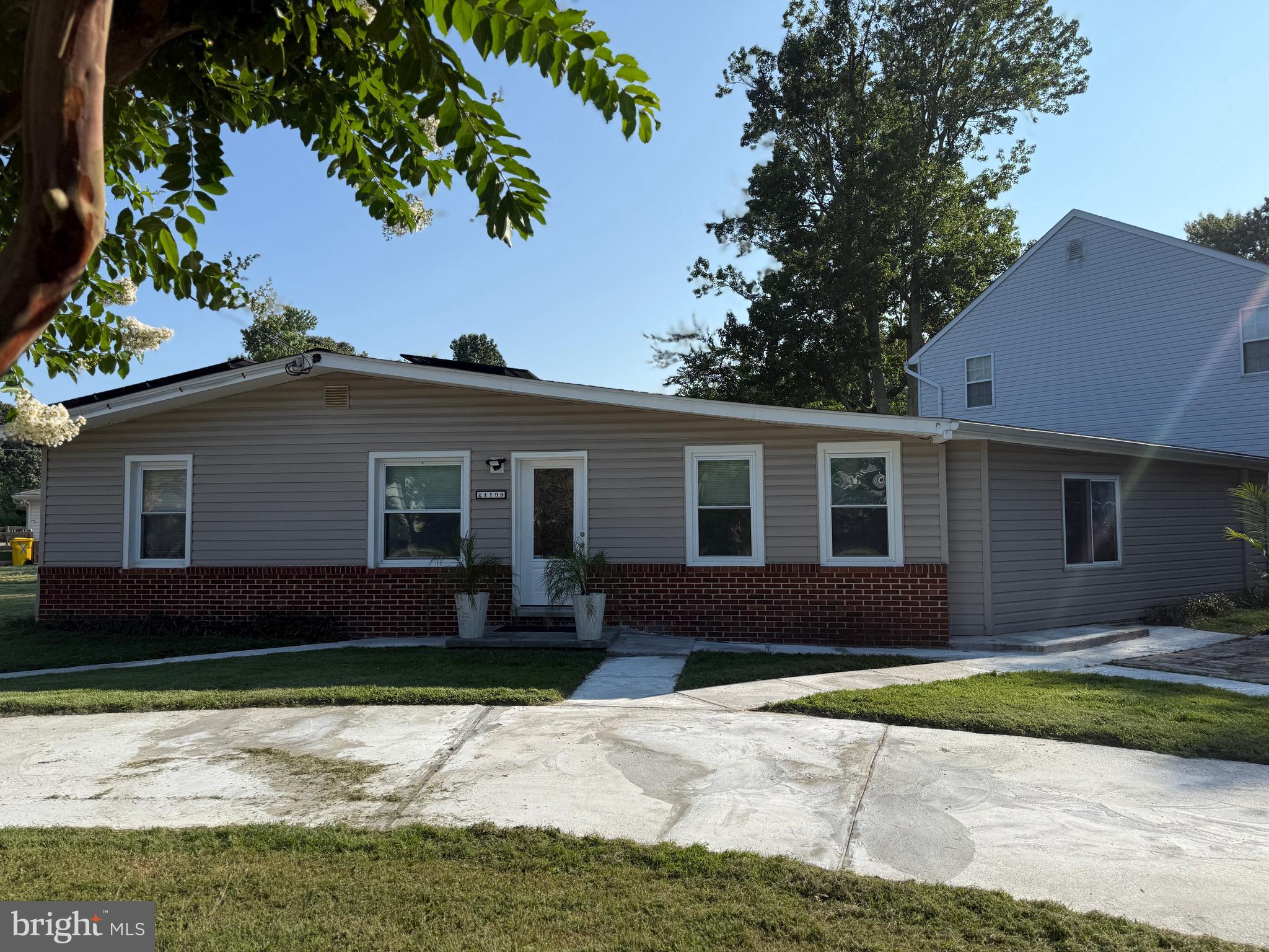 CEDARHURST ON THE BAY - Residential