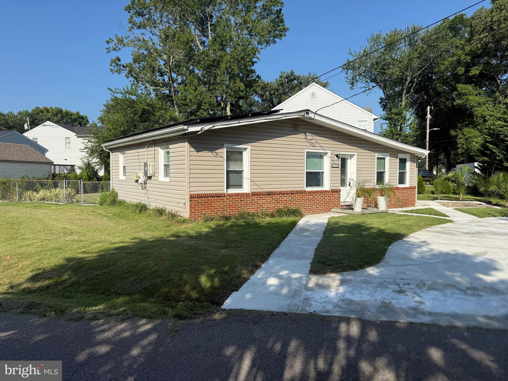 CEDARHURST ON THE BAY - Residential