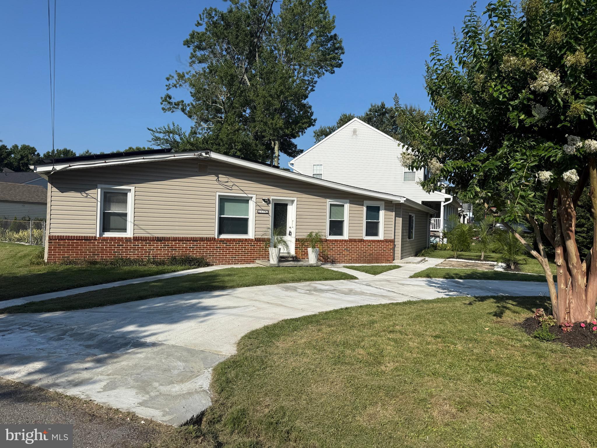 CEDARHURST ON THE BAY - Residential