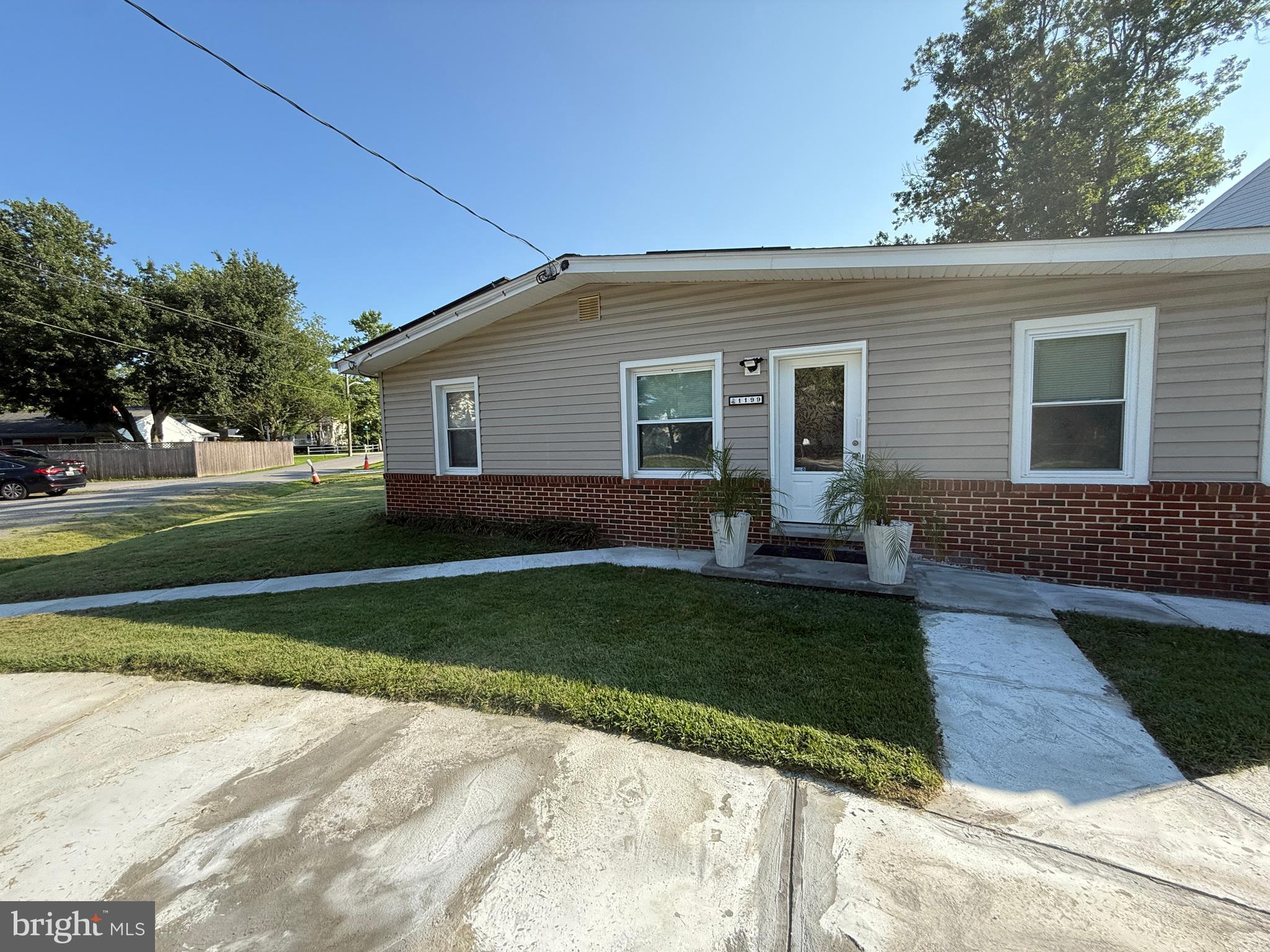 CEDARHURST ON THE BAY - Residential