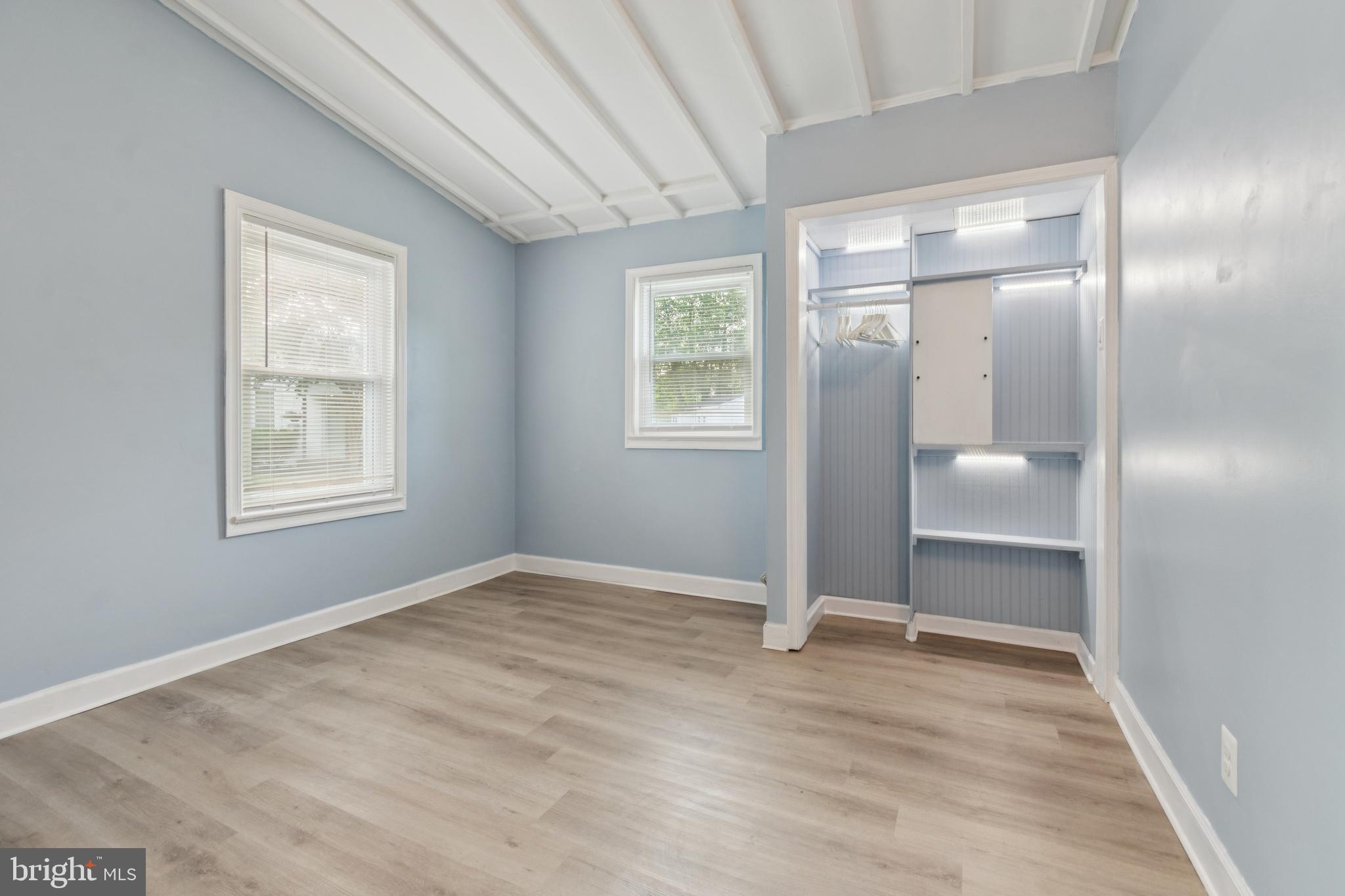 CEDARHURST ON THE BAY - Residential