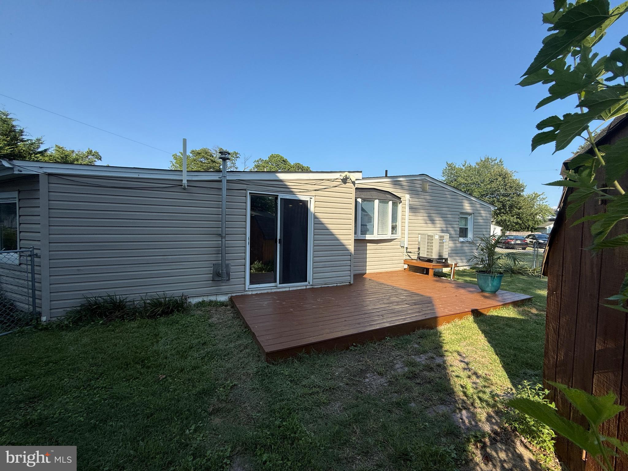 CEDARHURST ON THE BAY - Residential