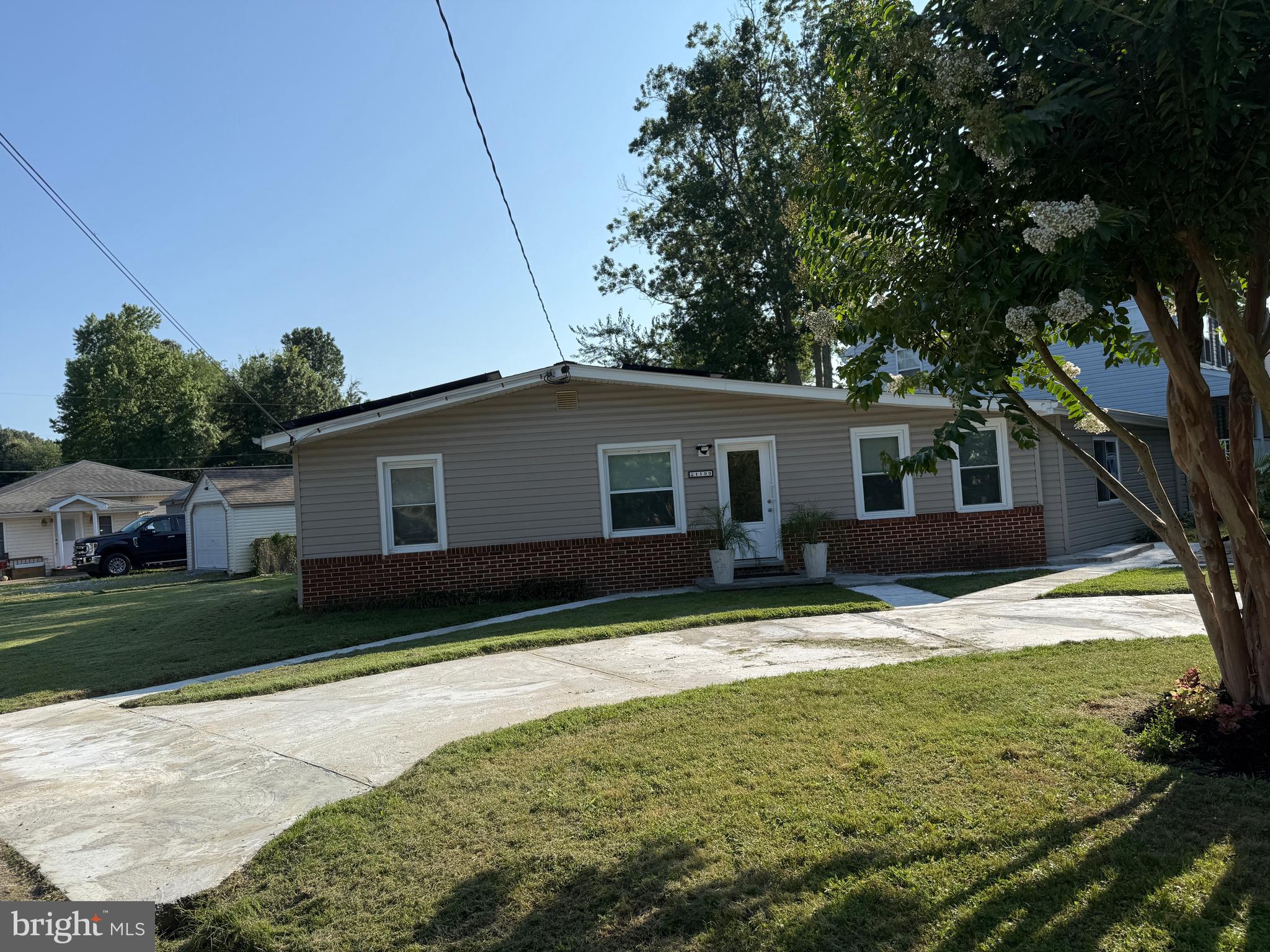 CEDARHURST ON THE BAY - Residential