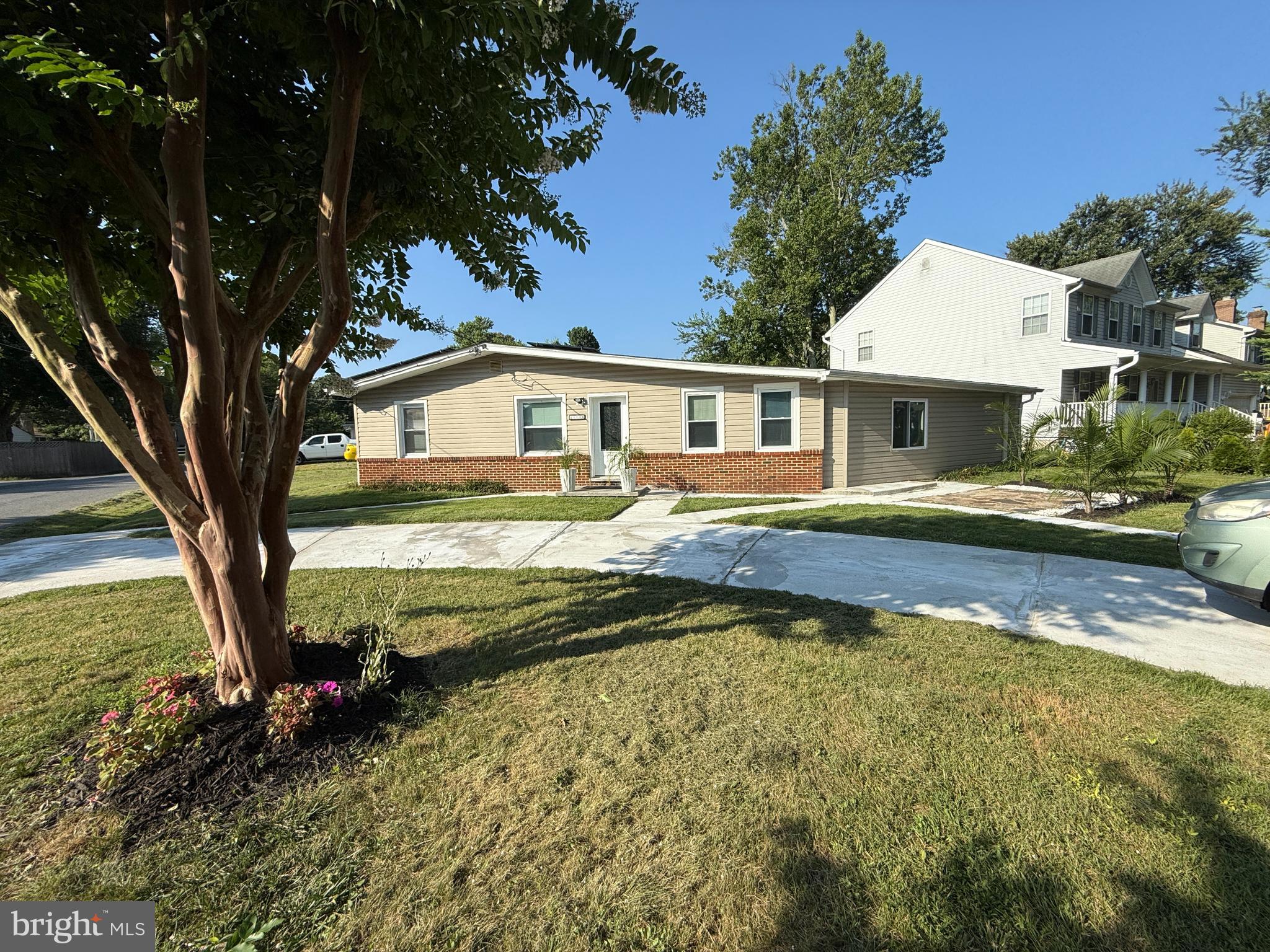 CEDARHURST ON THE BAY - Residential