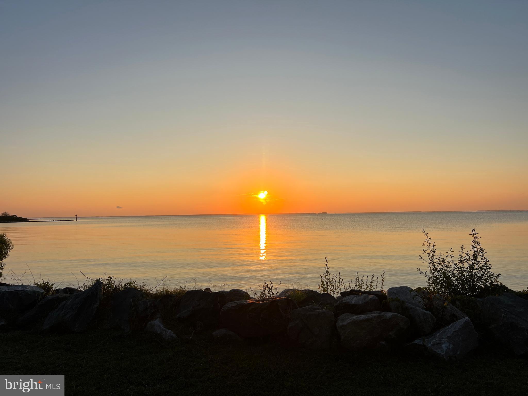 CEDARHURST ON THE BAY - Residential