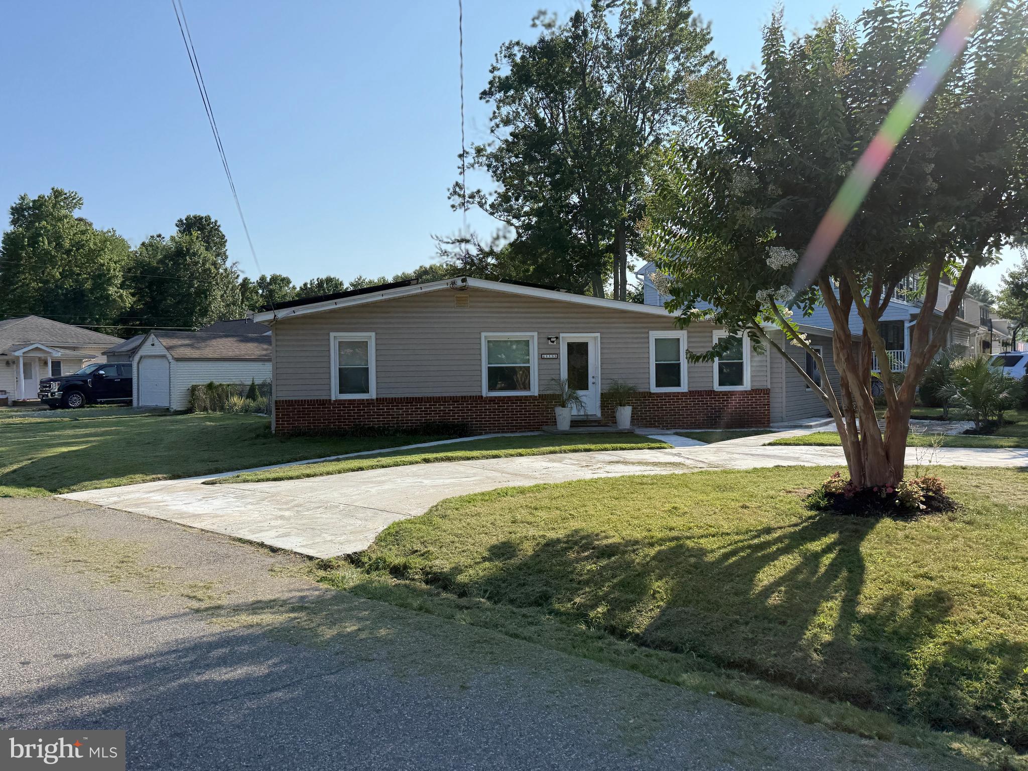 CEDARHURST ON THE BAY - Residential