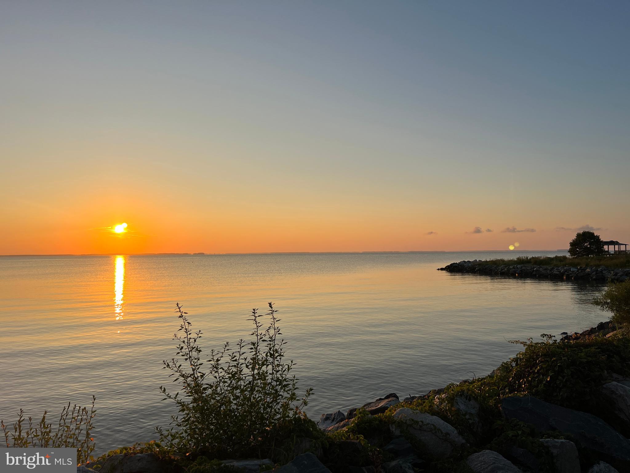 CEDARHURST ON THE BAY - Residential