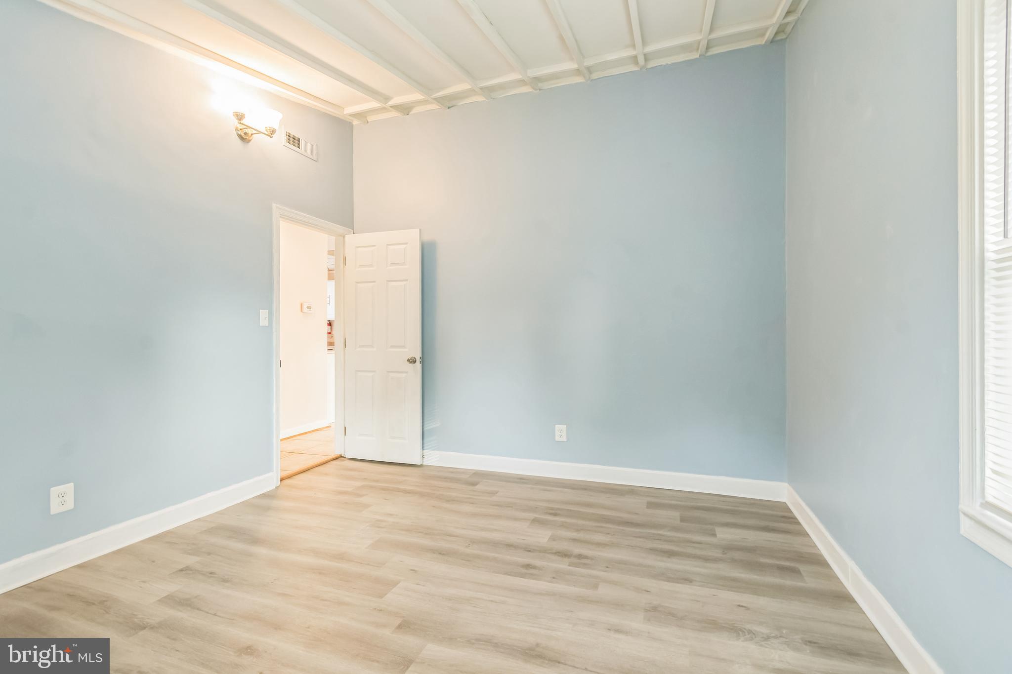 CEDARHURST ON THE BAY - Residential