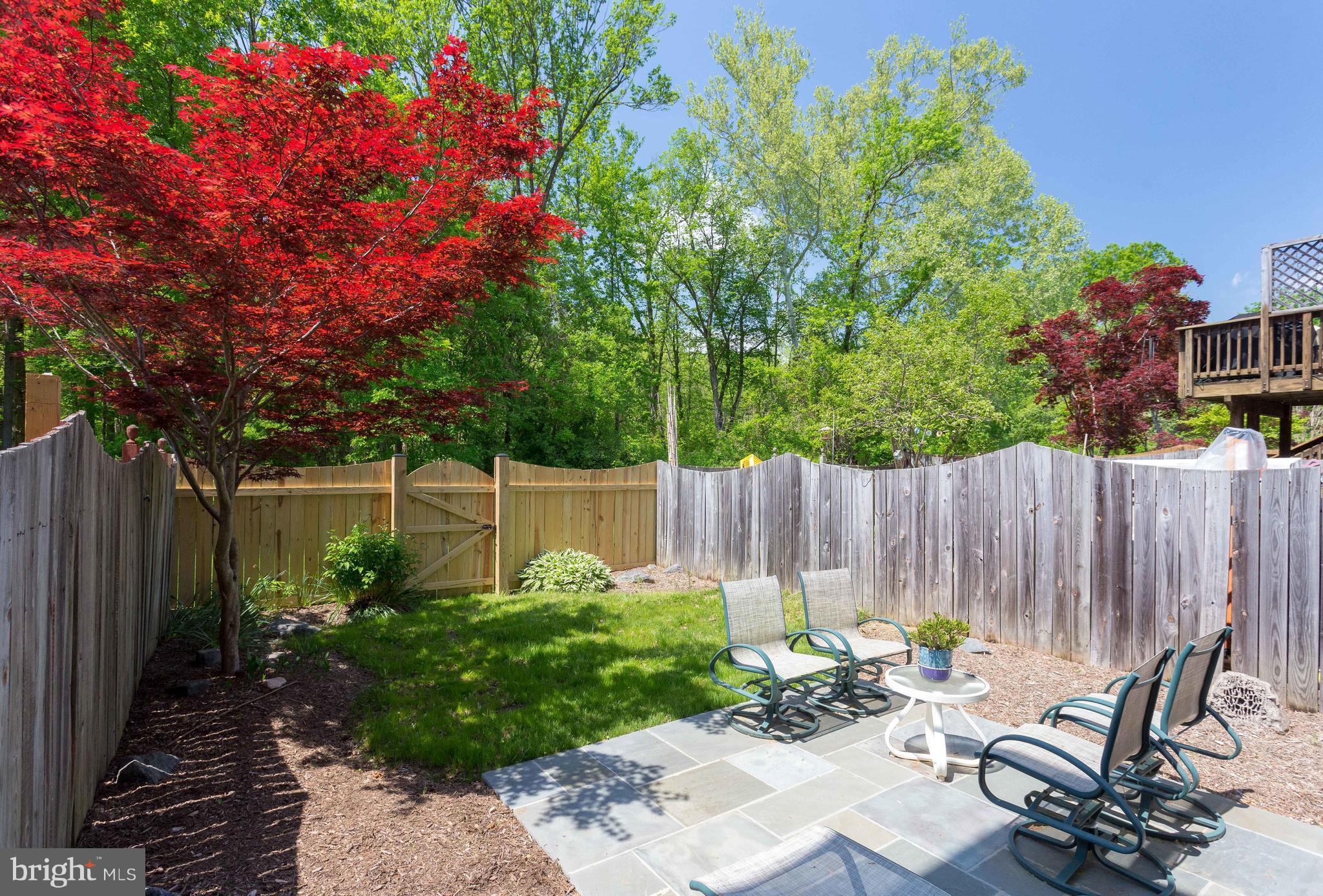 HERITAGE SQUARE - Residential