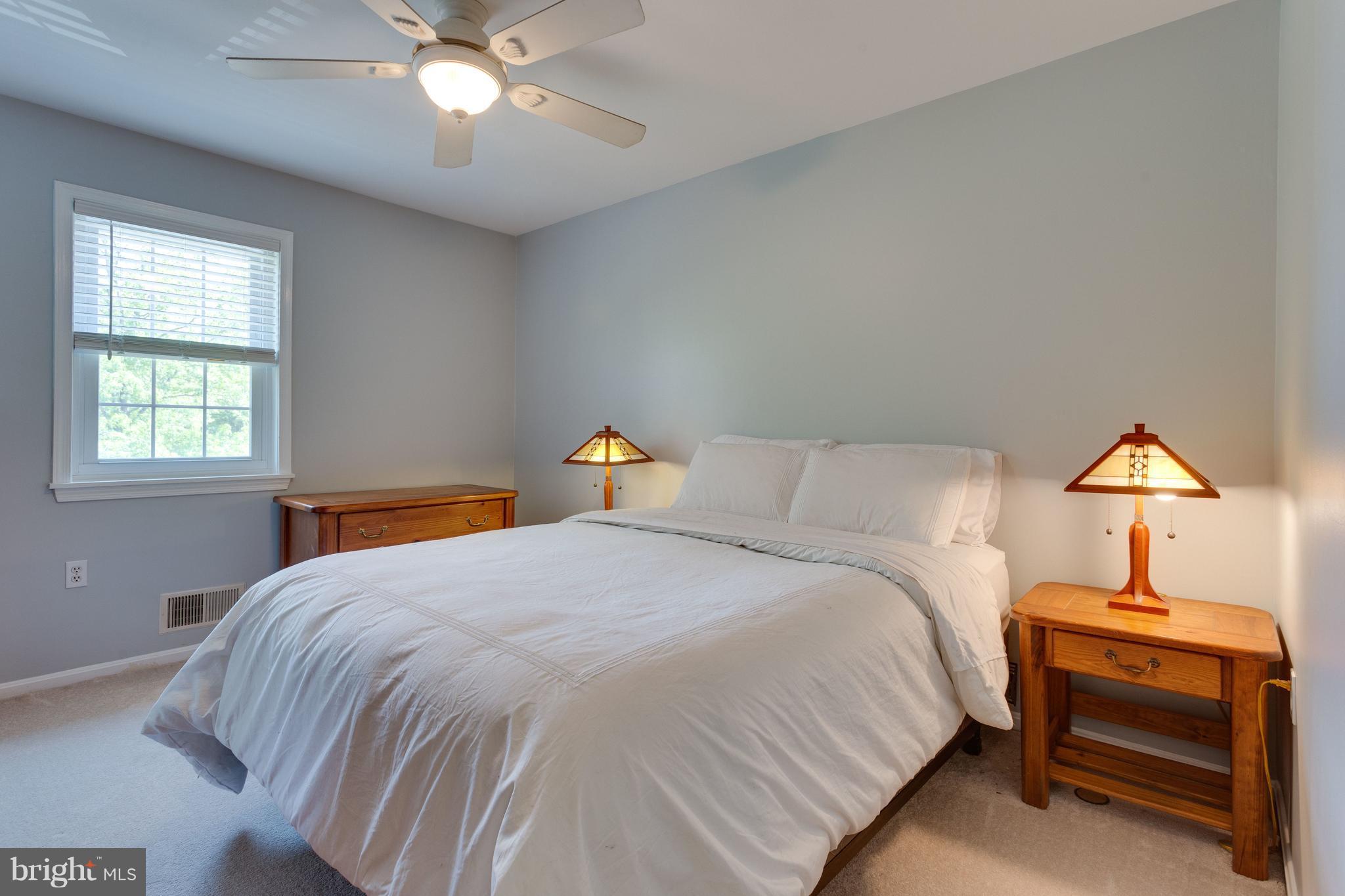 HERITAGE SQUARE - Residential