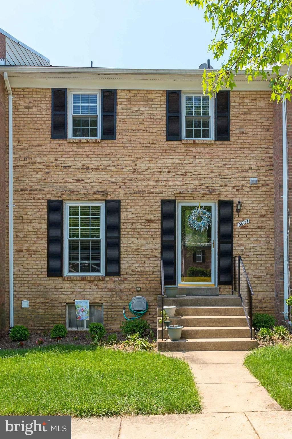 HERITAGE SQUARE - Residential