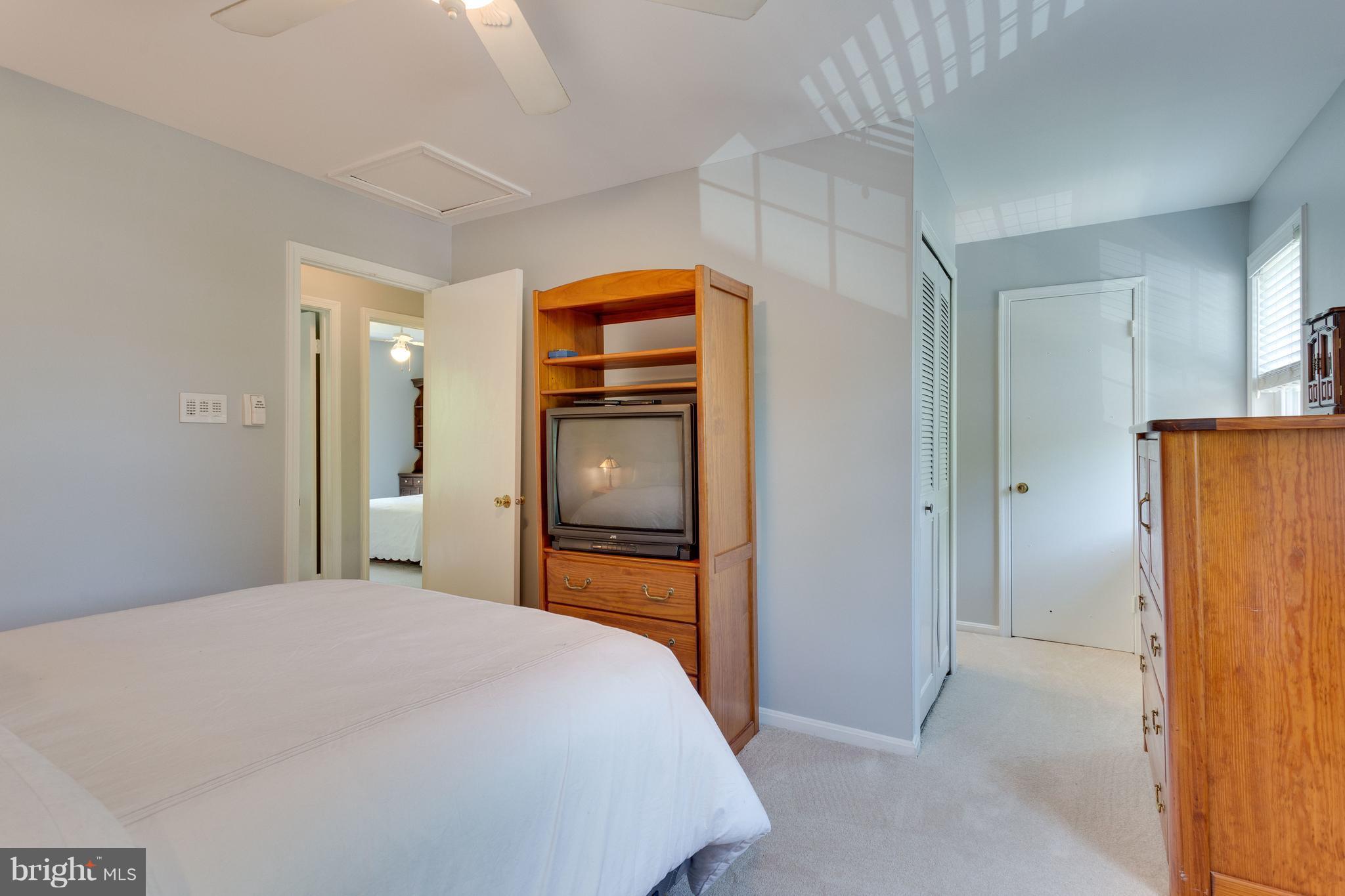 HERITAGE SQUARE - Residential