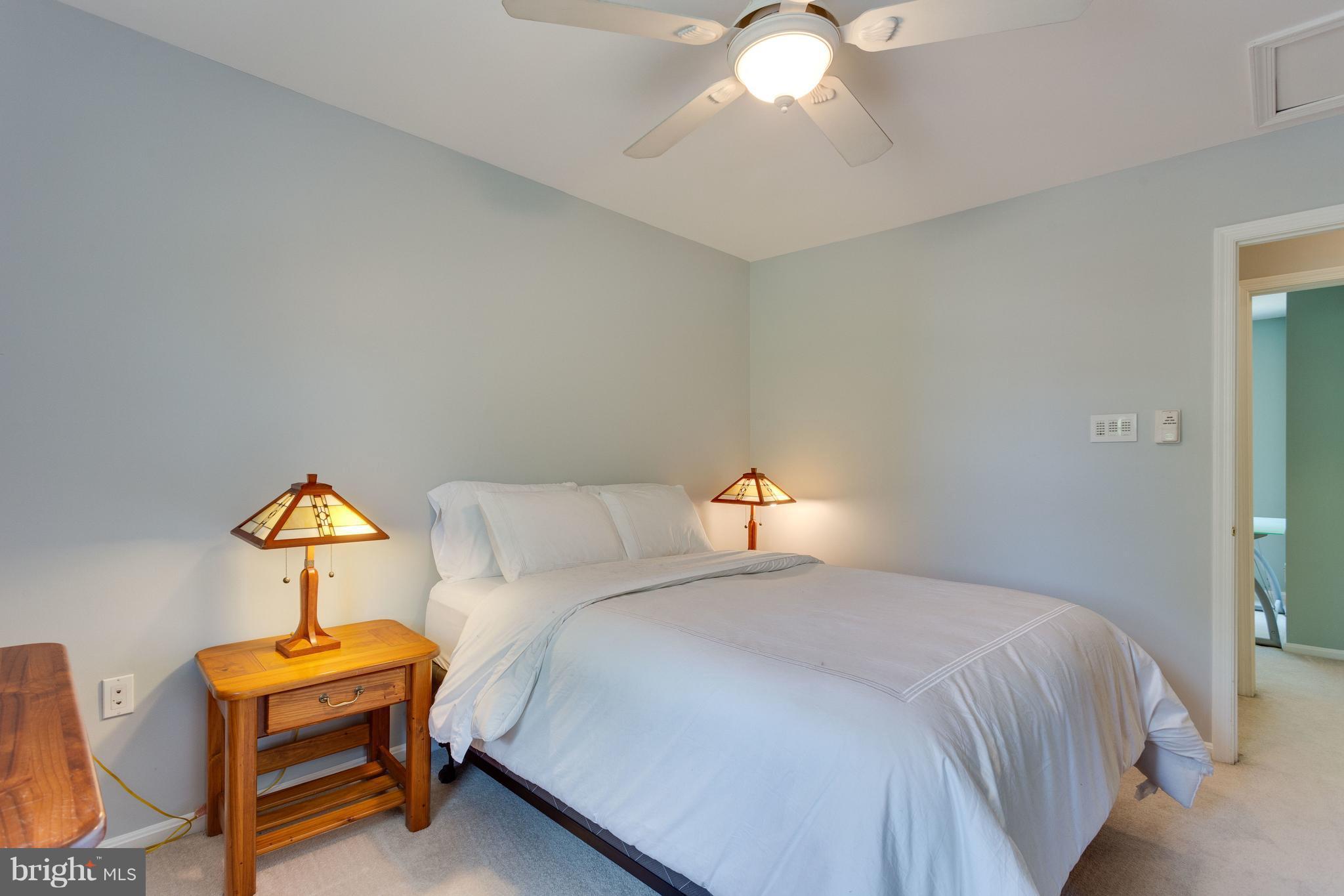 HERITAGE SQUARE - Residential