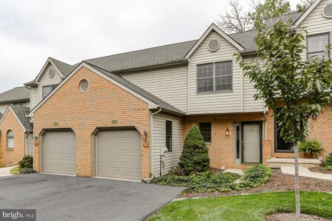 Photo of 91 RIVER BEND PARK, LANCASTER, PA 17602 (MLS # PALA2041566)