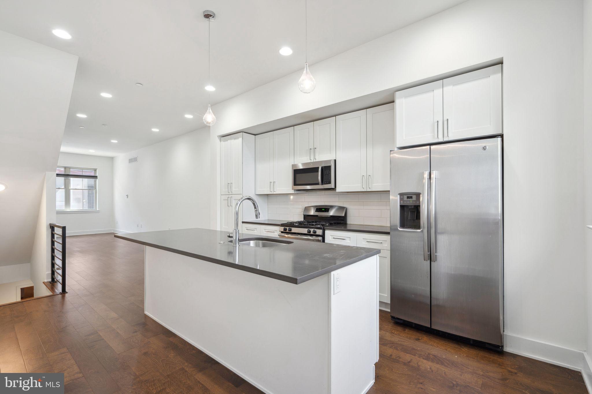 POINT BREEZE - Residential Lease