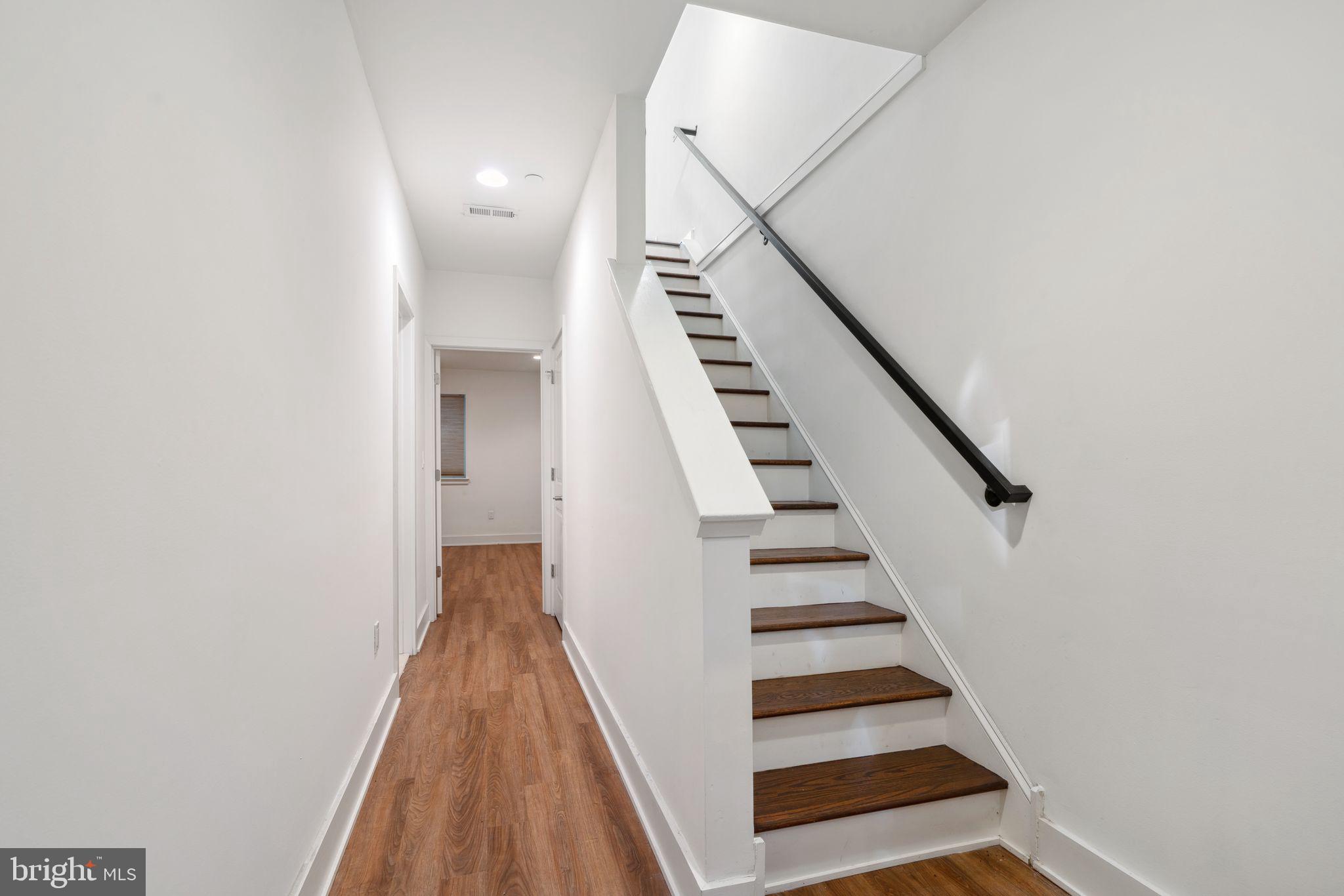 POINT BREEZE - Residential Lease