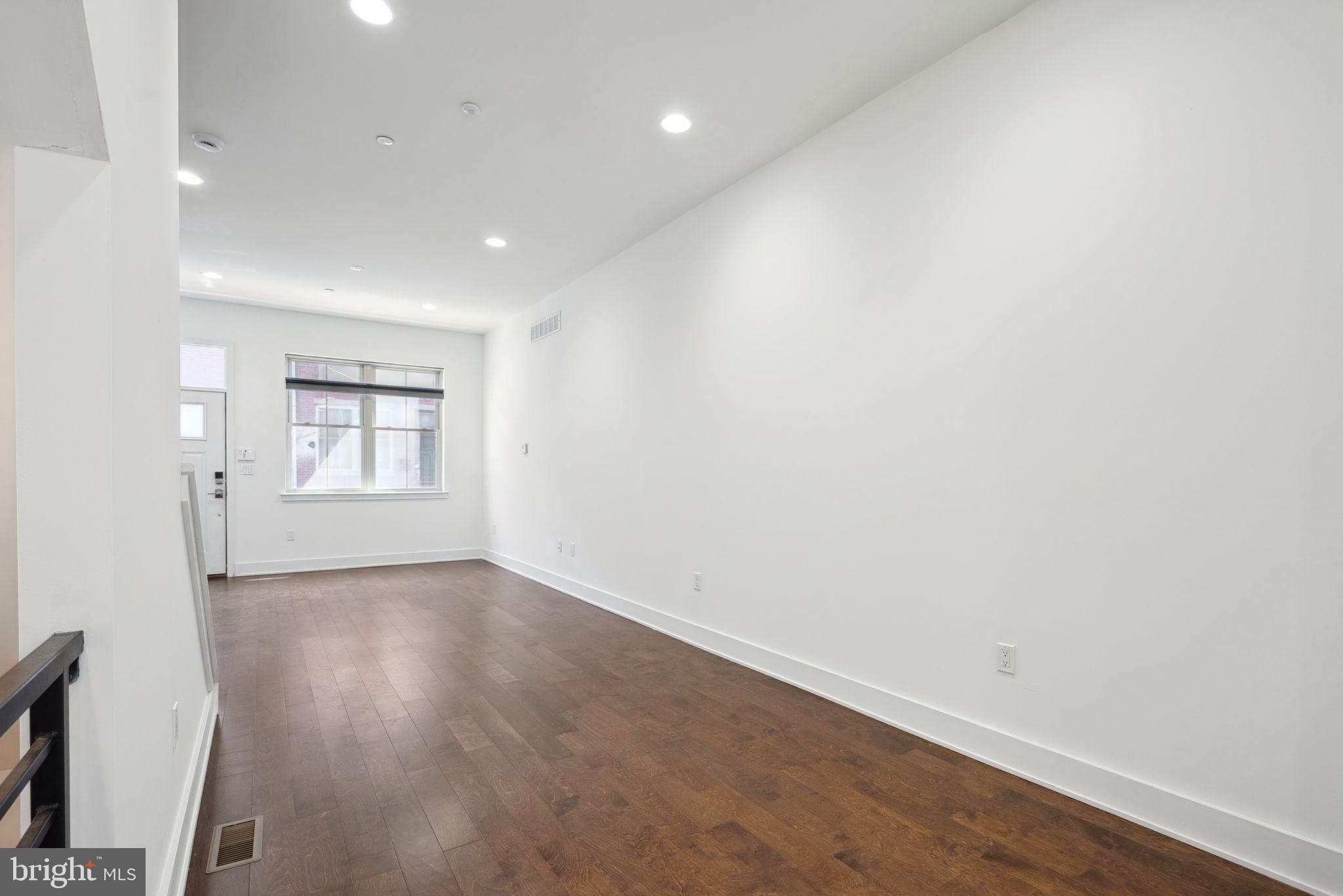 POINT BREEZE - Residential Lease