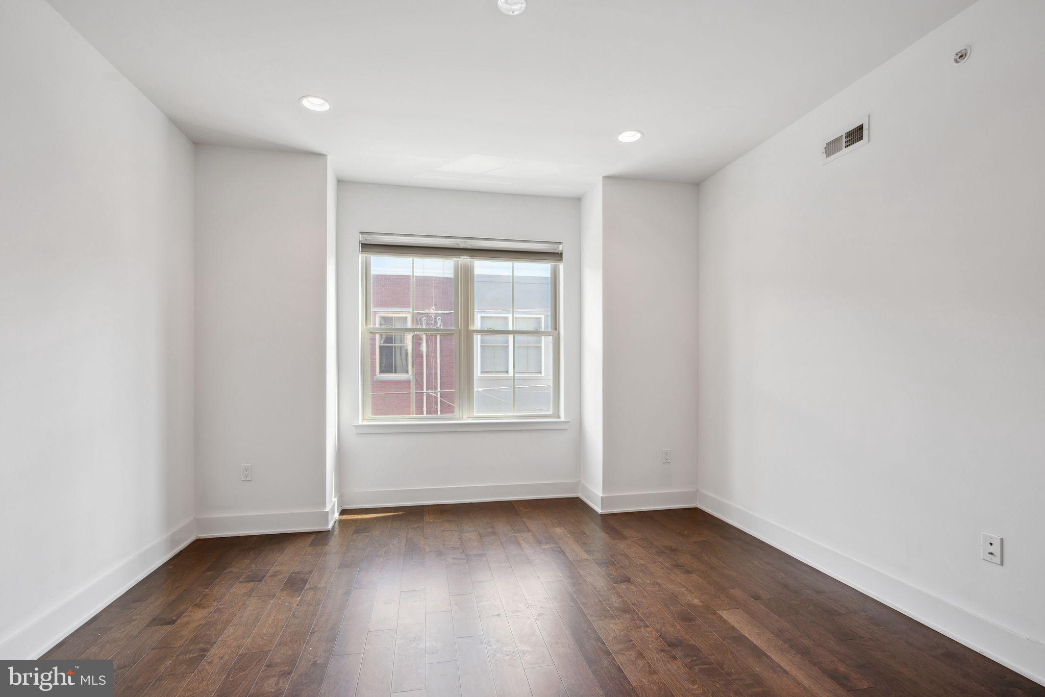 POINT BREEZE - Residential Lease