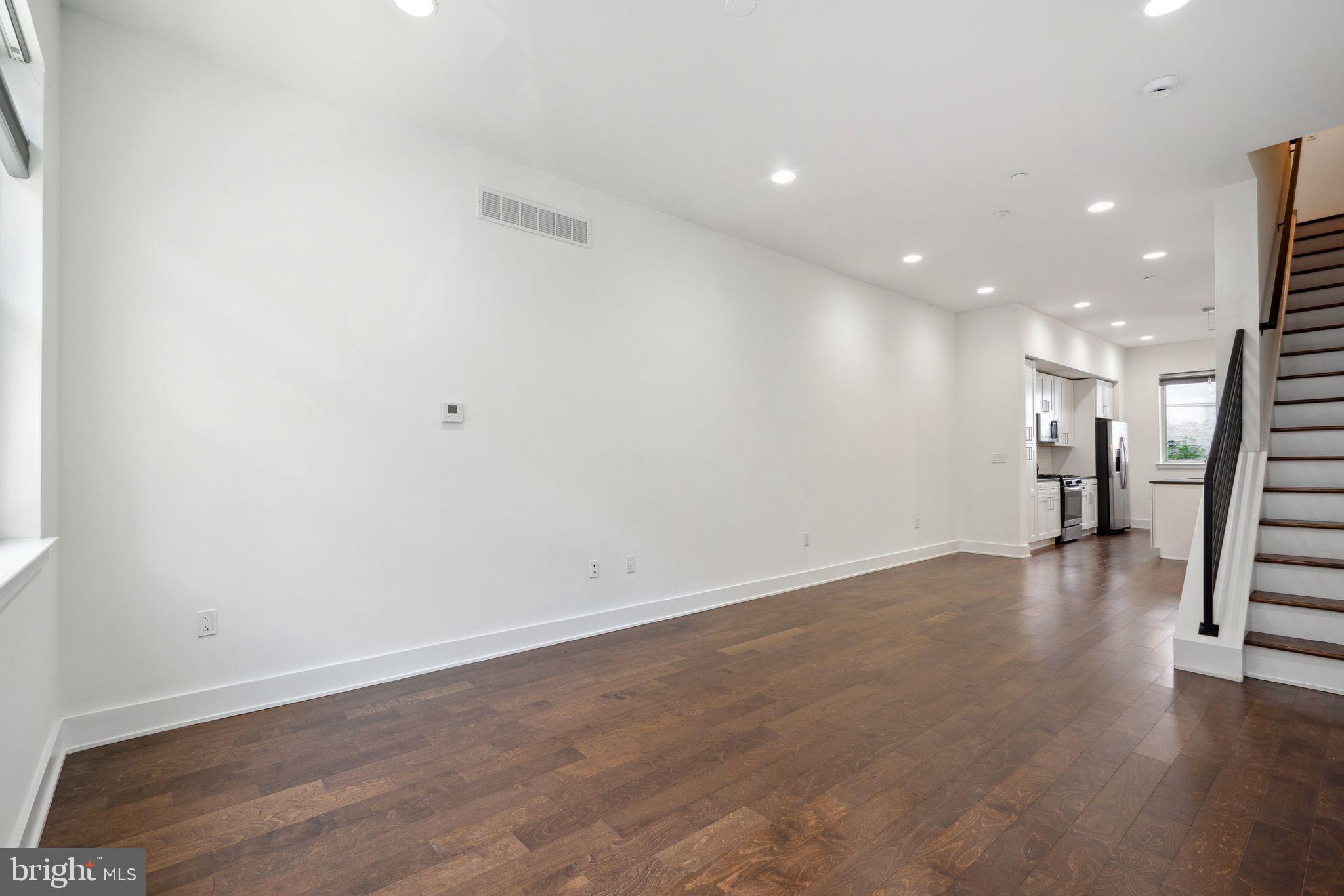POINT BREEZE - Residential Lease