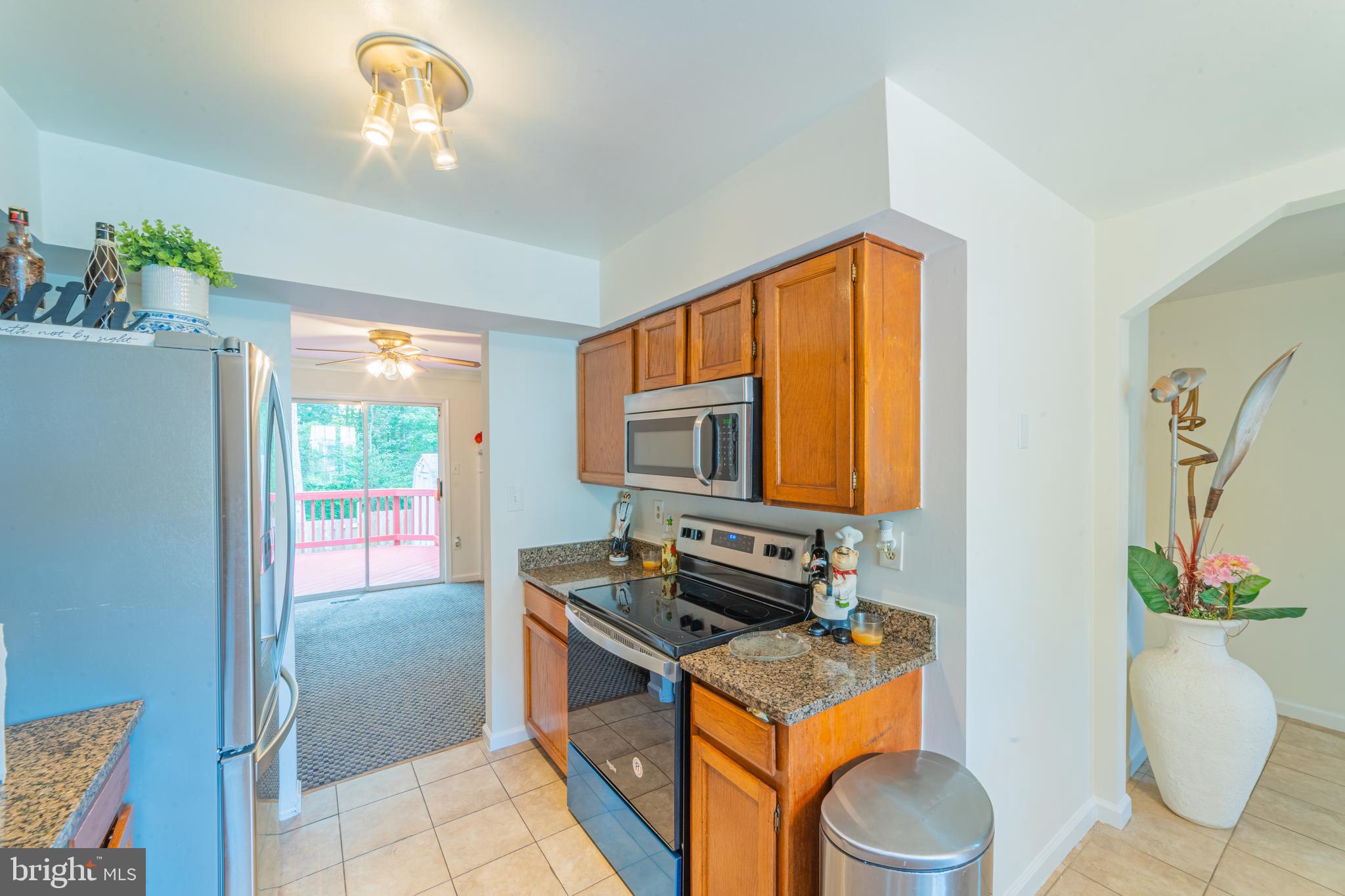 LAKE RIDGE - Residential